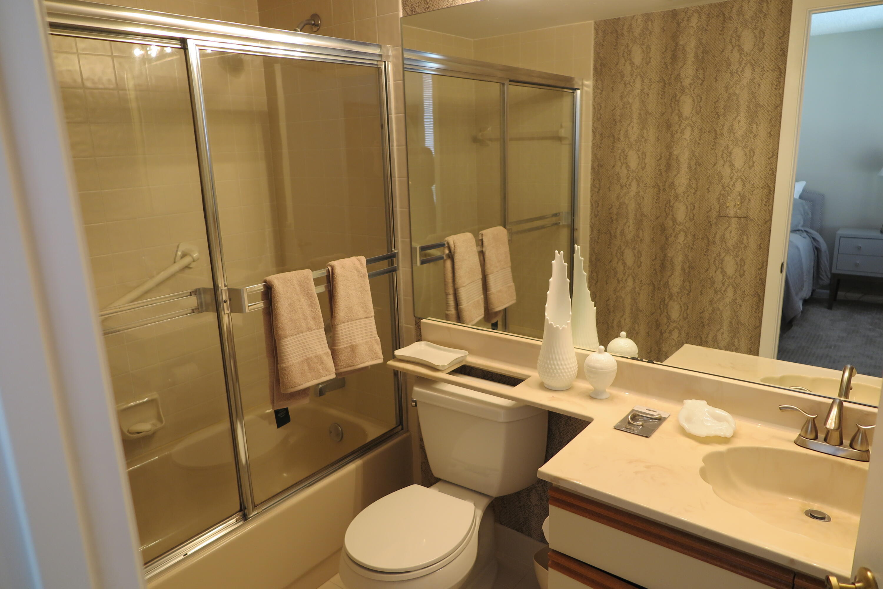 7578 Regency Lake Drive 501 Property Photo 21