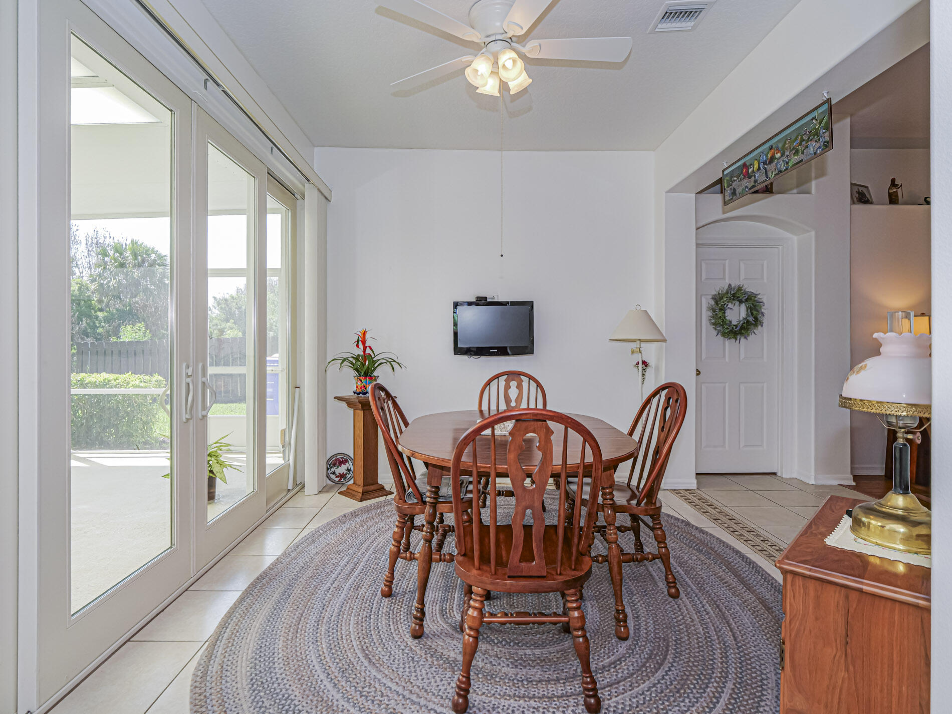 3415 63rd Square Property Photo 10