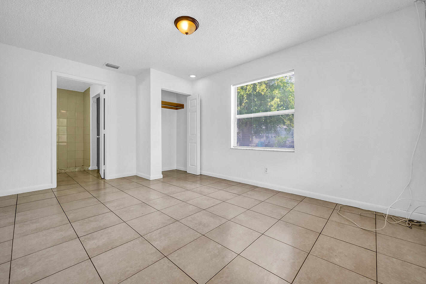 336 Ne 12th Avenue Property Photo 24