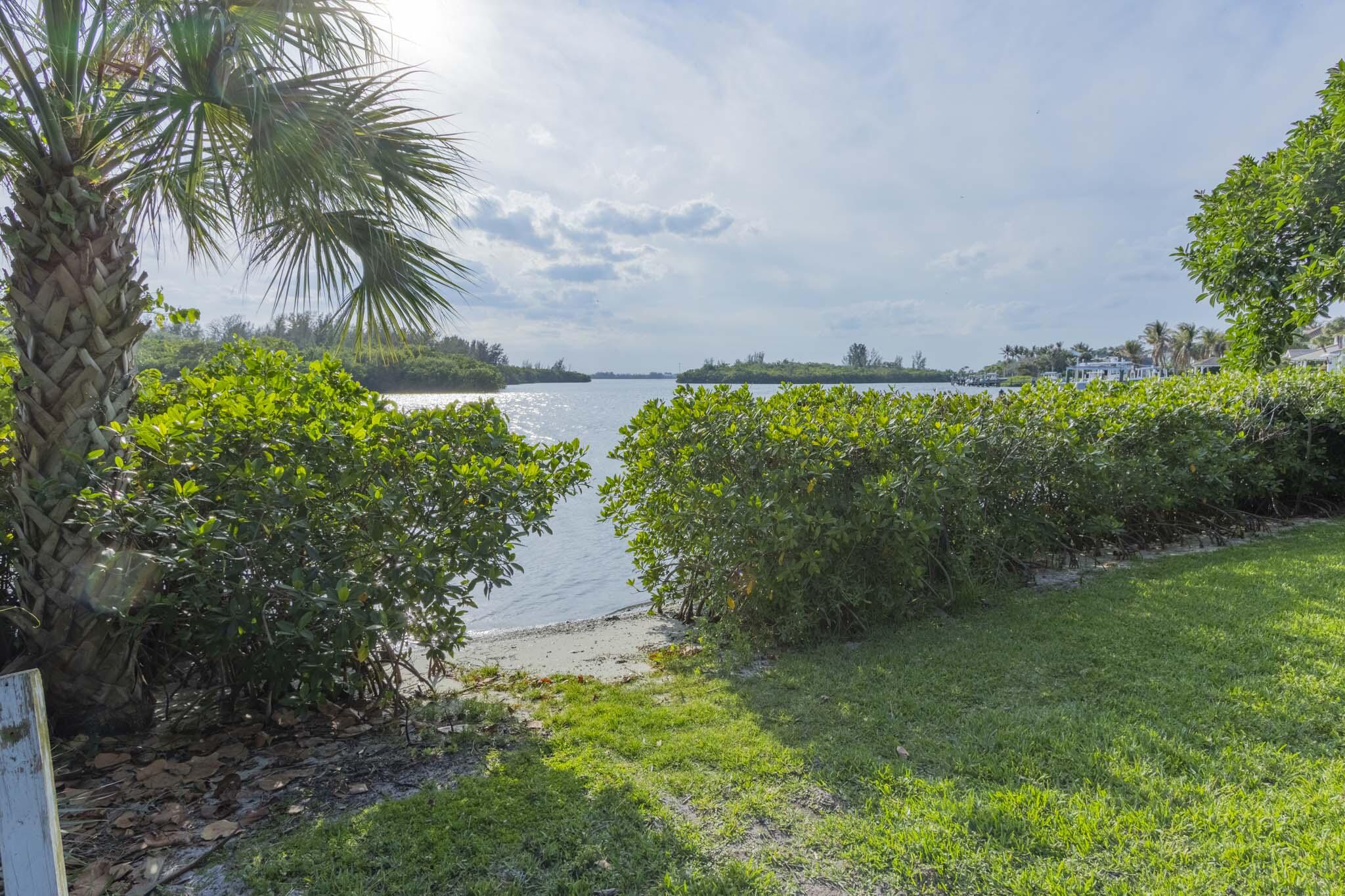 1027 Mangrove Lane Property Photo 38