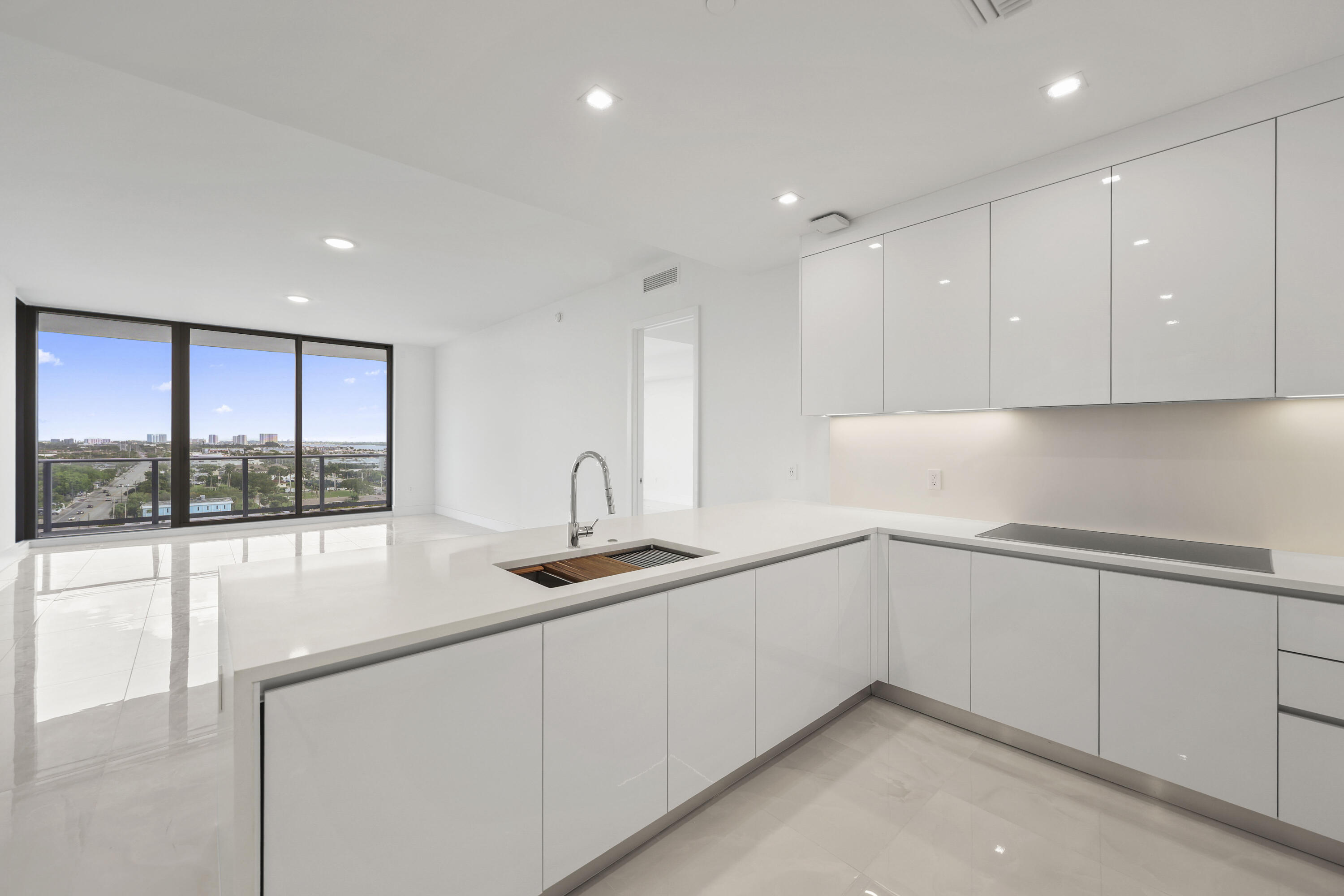 220 Lake Shore Drive 1121 Property Photo 7