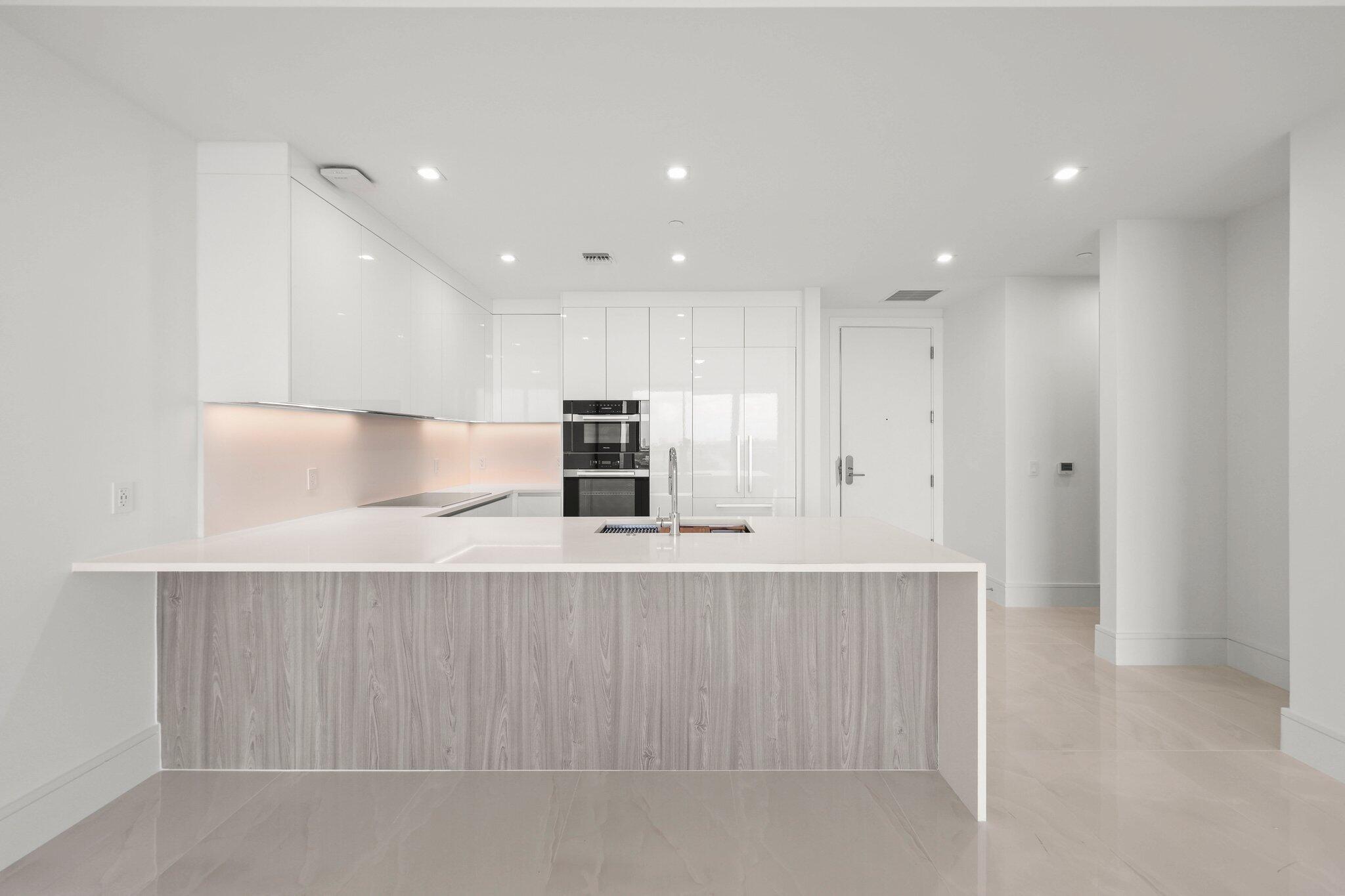 220 Lake Shore Drive 1121 Property Photo 11