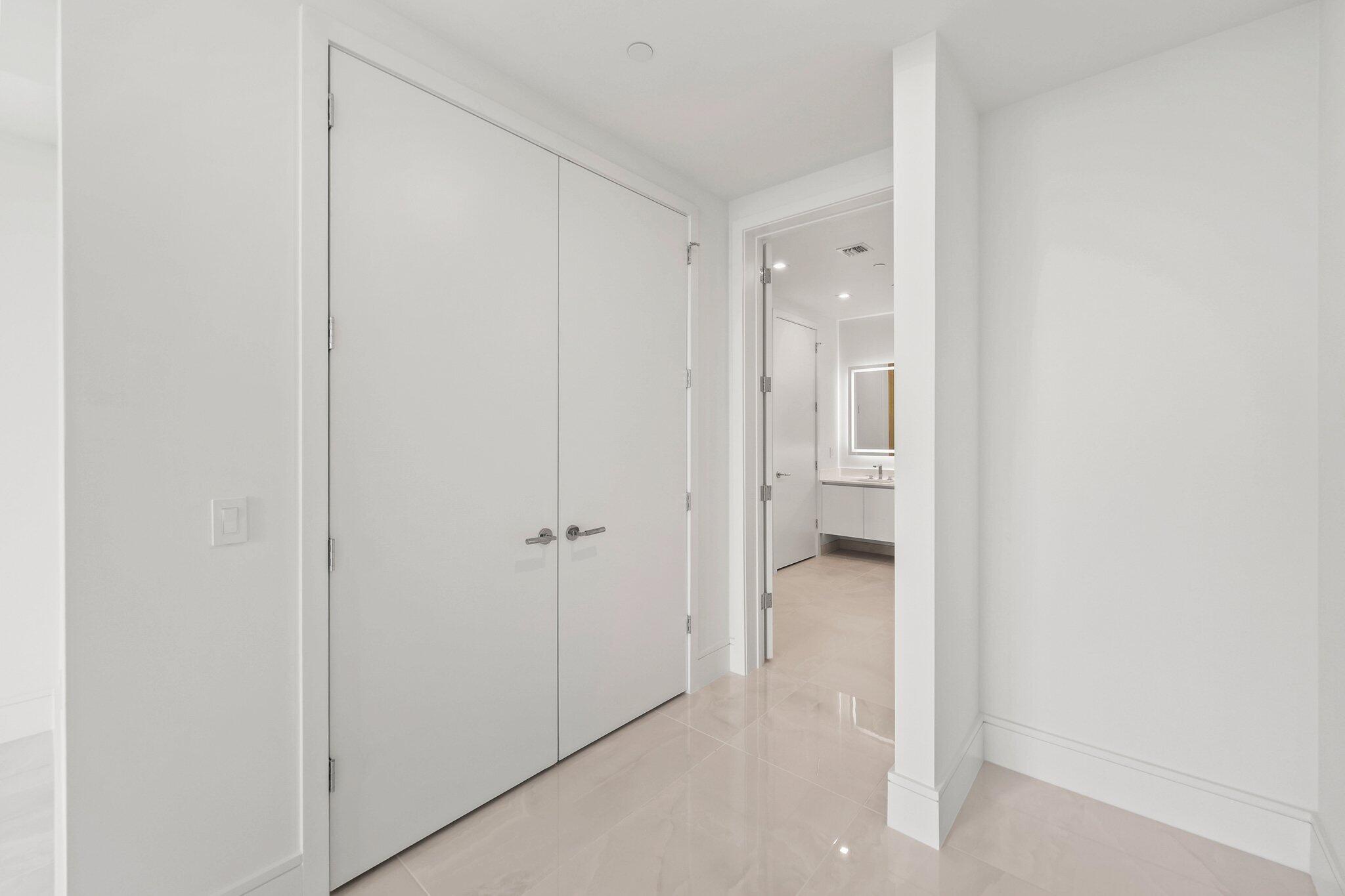 220 Lake Shore Drive 1121 Property Photo 20