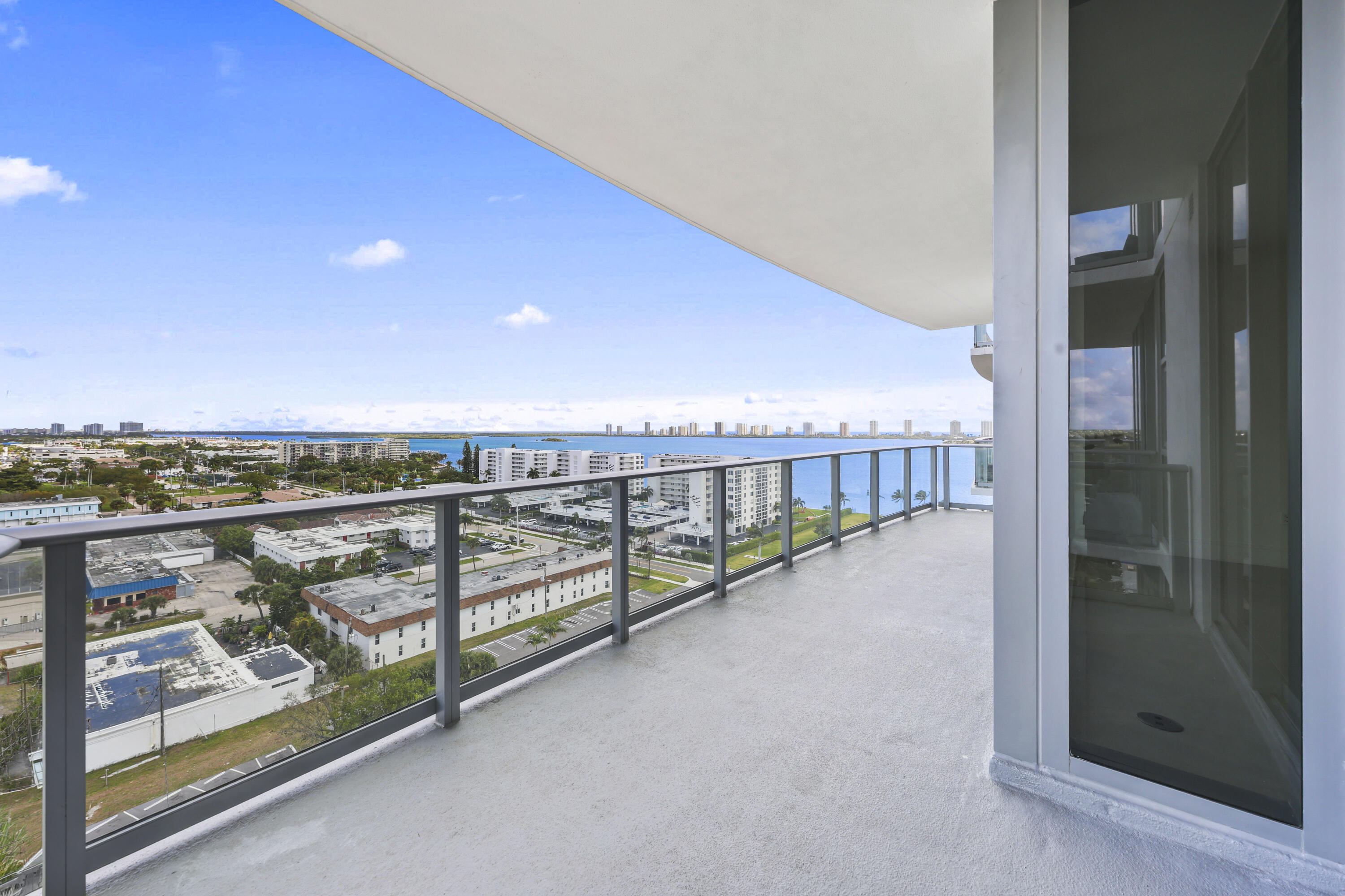 220 Lake Shore Drive 1121 Property Photo 28
