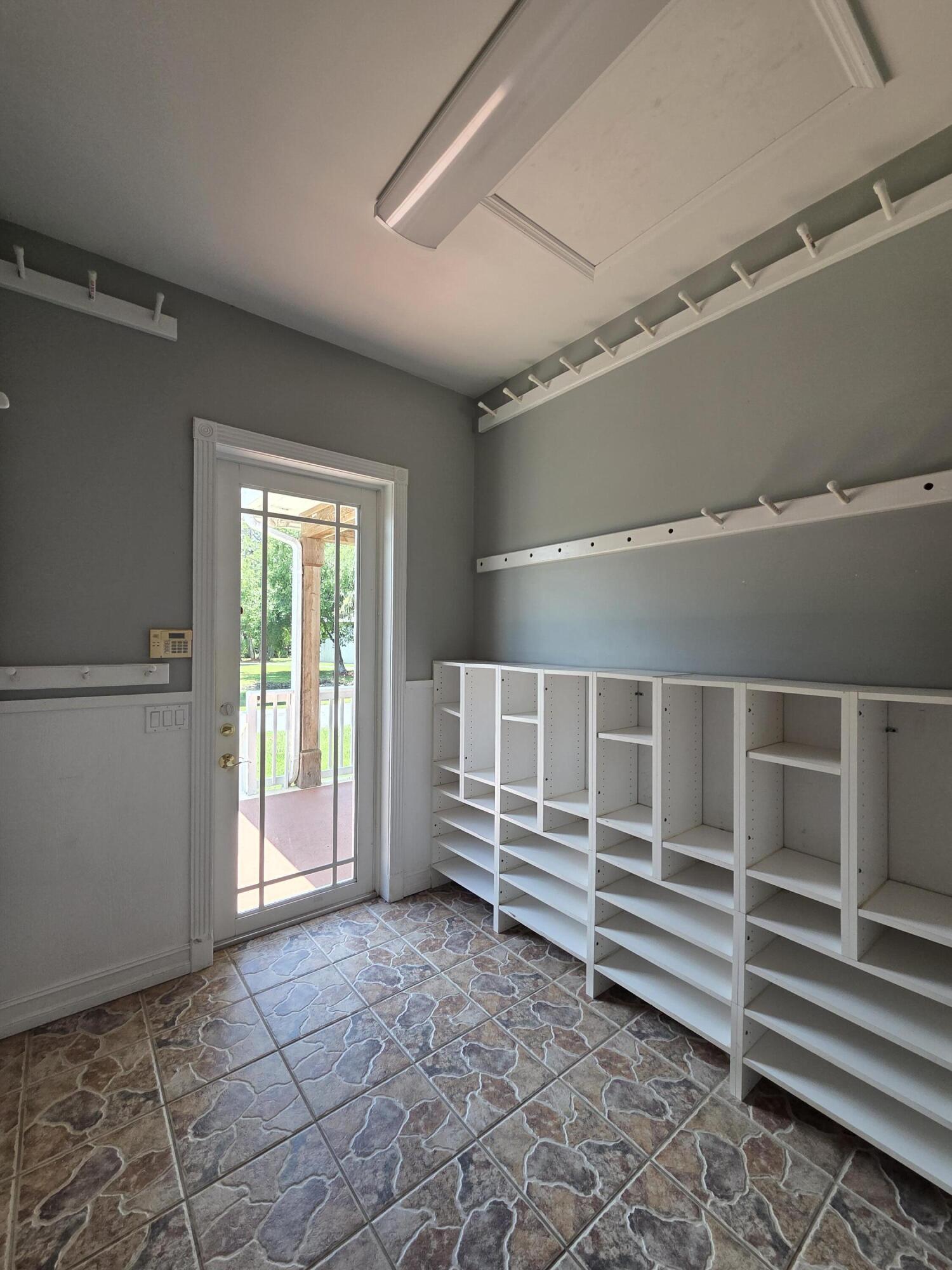 7003 Sw Wisteria Terrace Property Photo 31