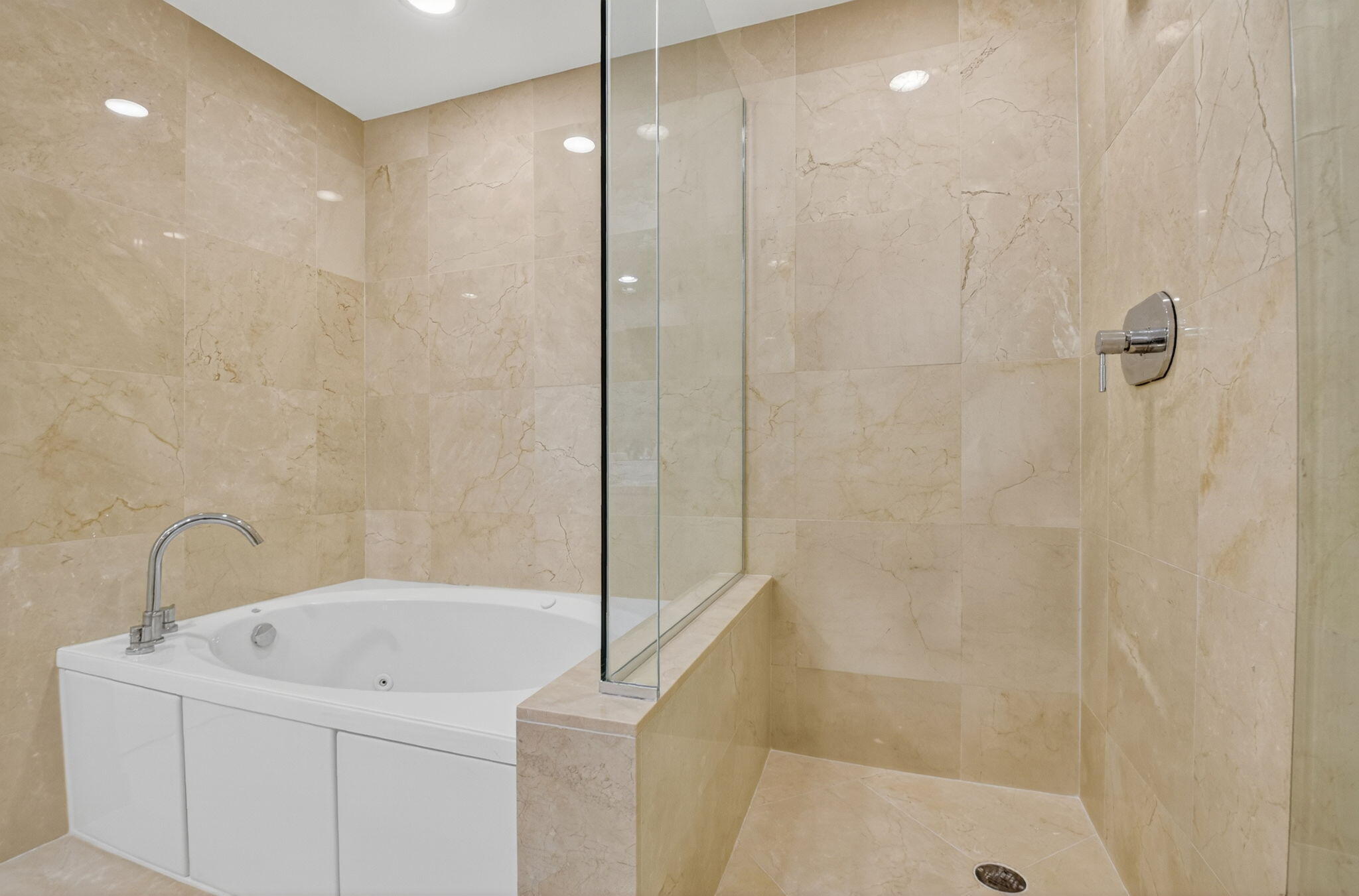 550 Okeechobee Boulevard 720 Property Photo 21