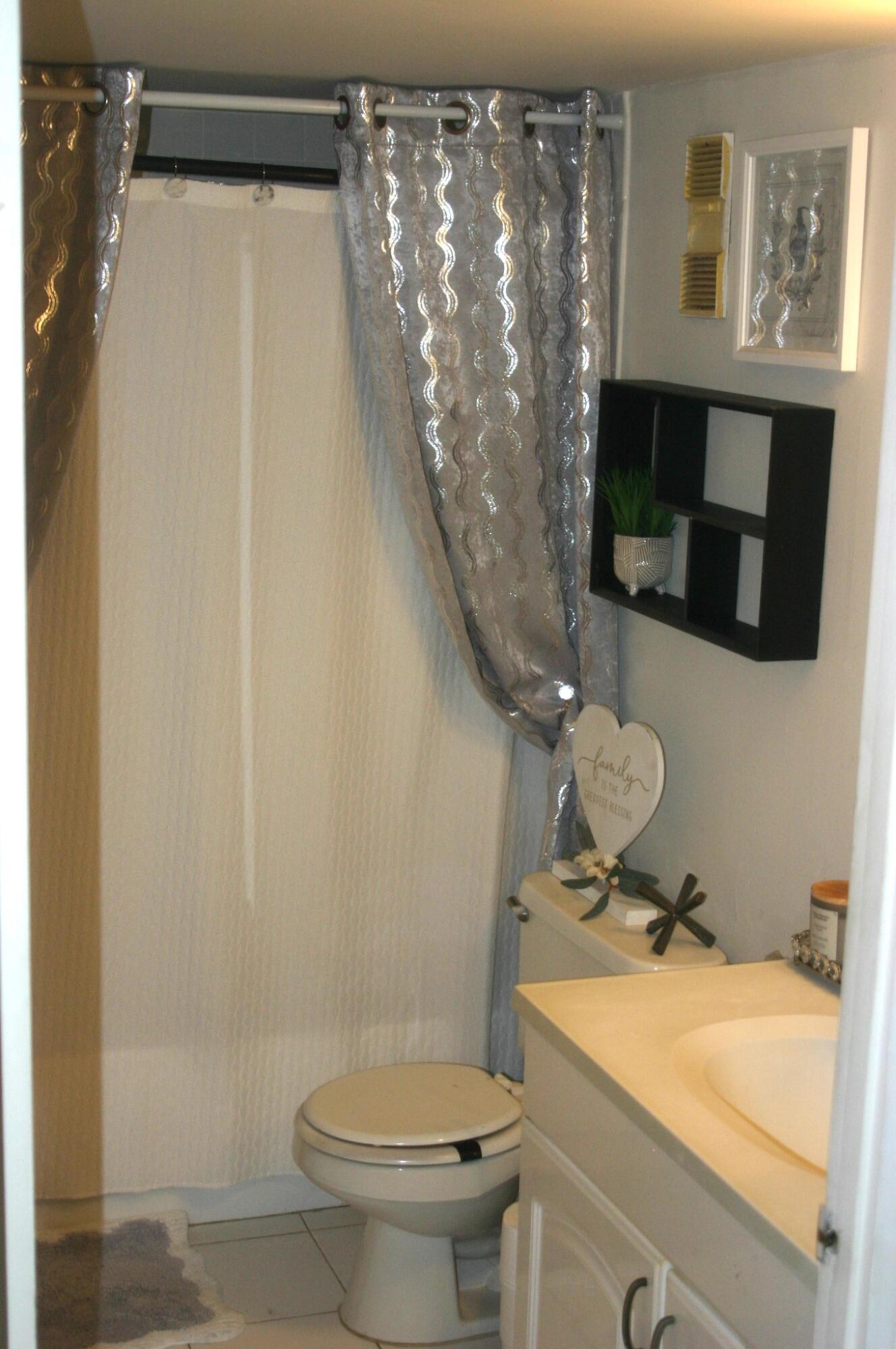 2070 Nw 43rd Terrace Apt 3 Property Photo 5