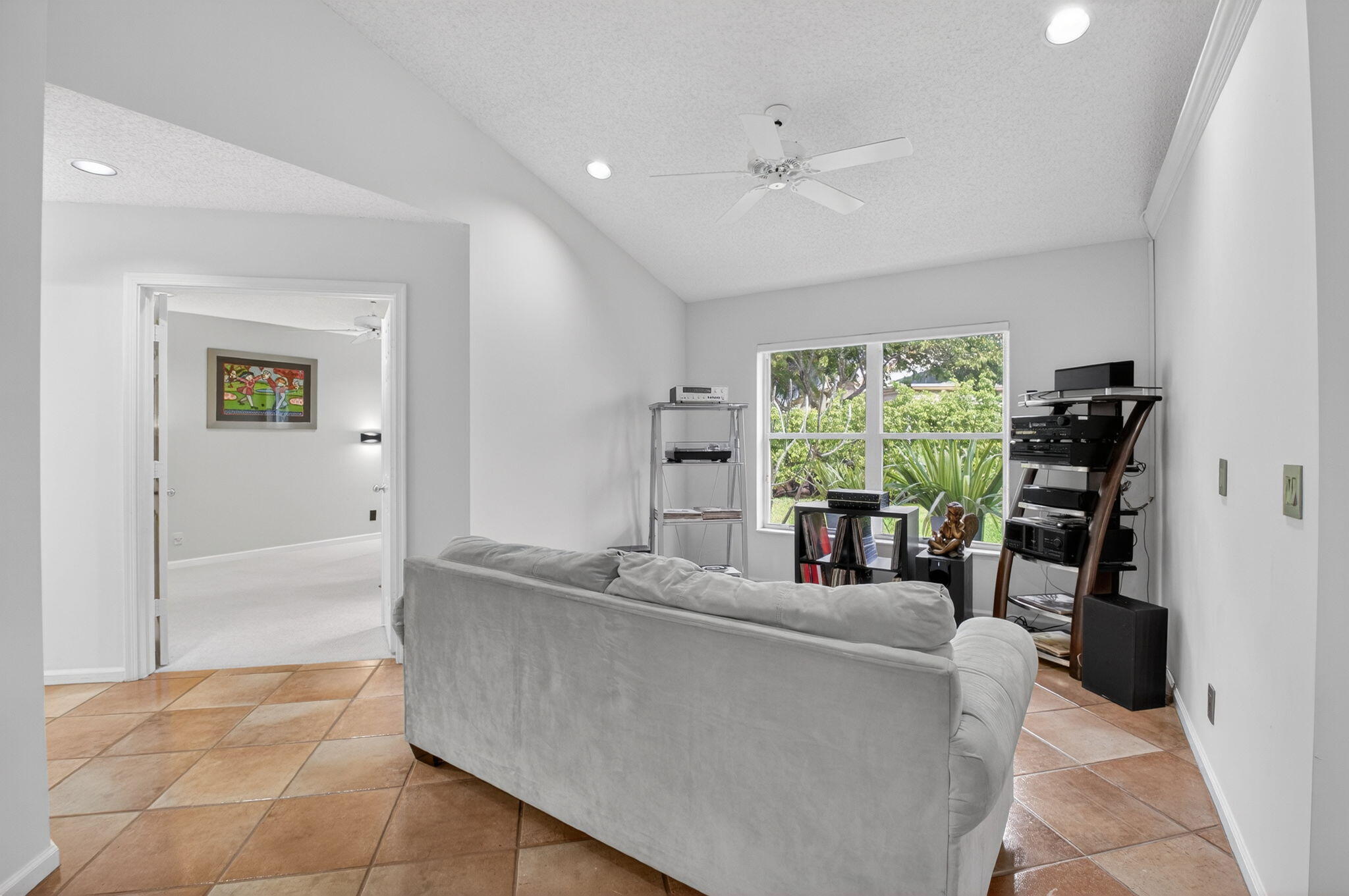 11590 Creekside Drive Property Photo 11