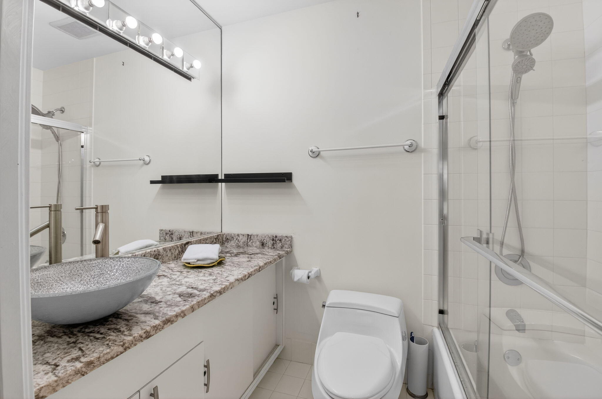 11590 Creekside Drive Property Photo 15