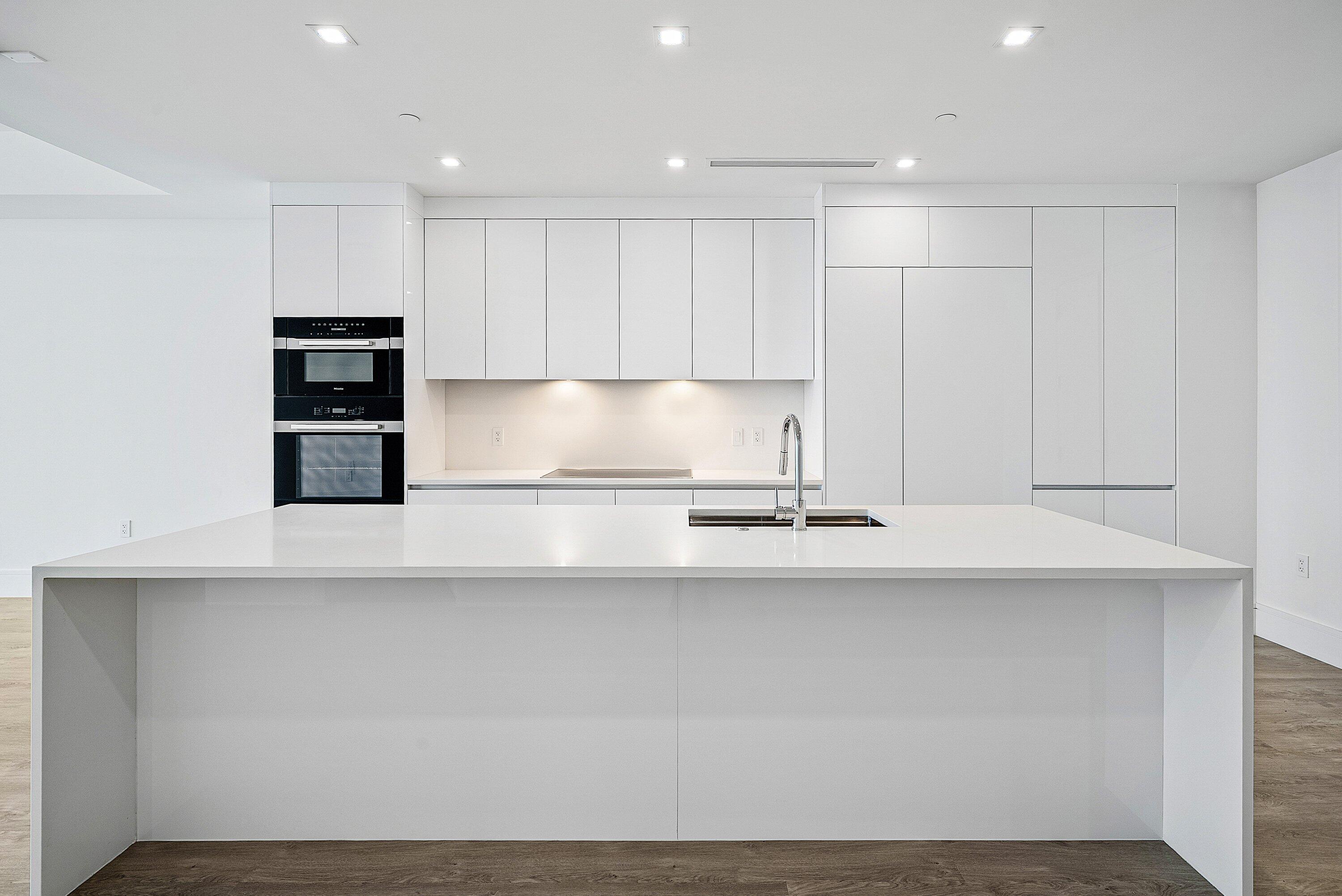 220 Lake Shore Drive 1508 Property Photo 12