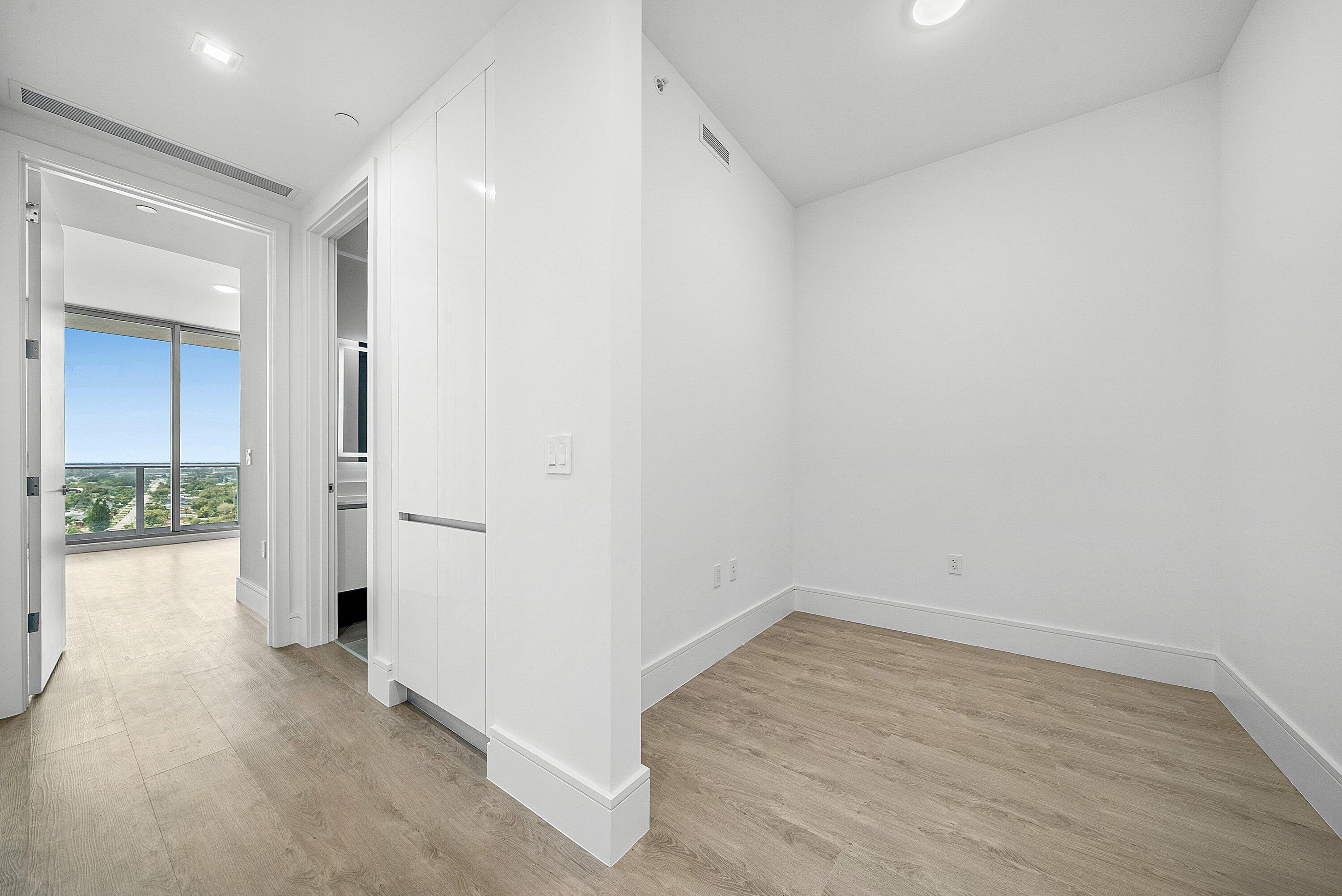 220 Lake Shore Drive 1508 Property Photo 23