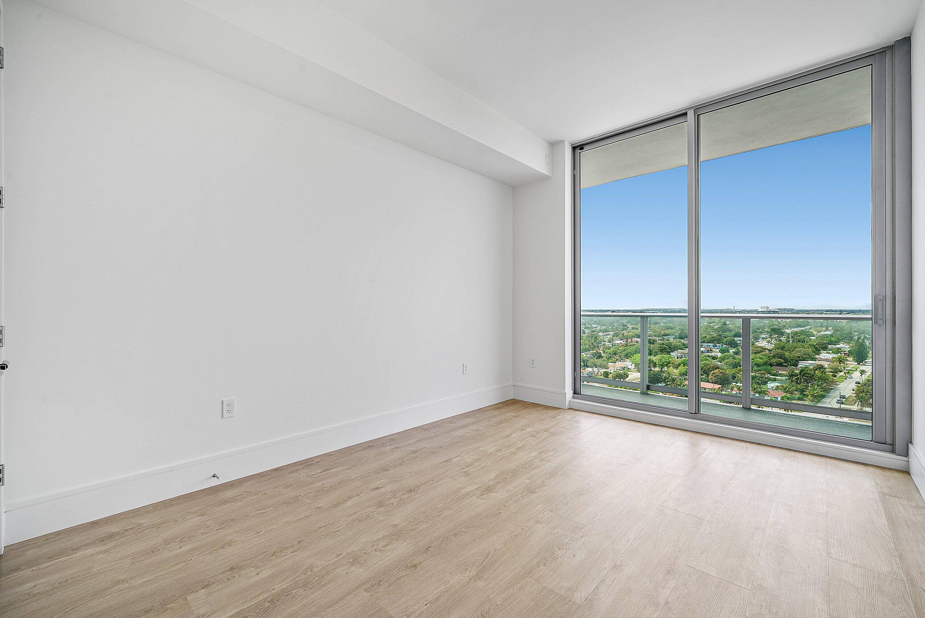 220 Lake Shore Drive 1508 Property Photo 25