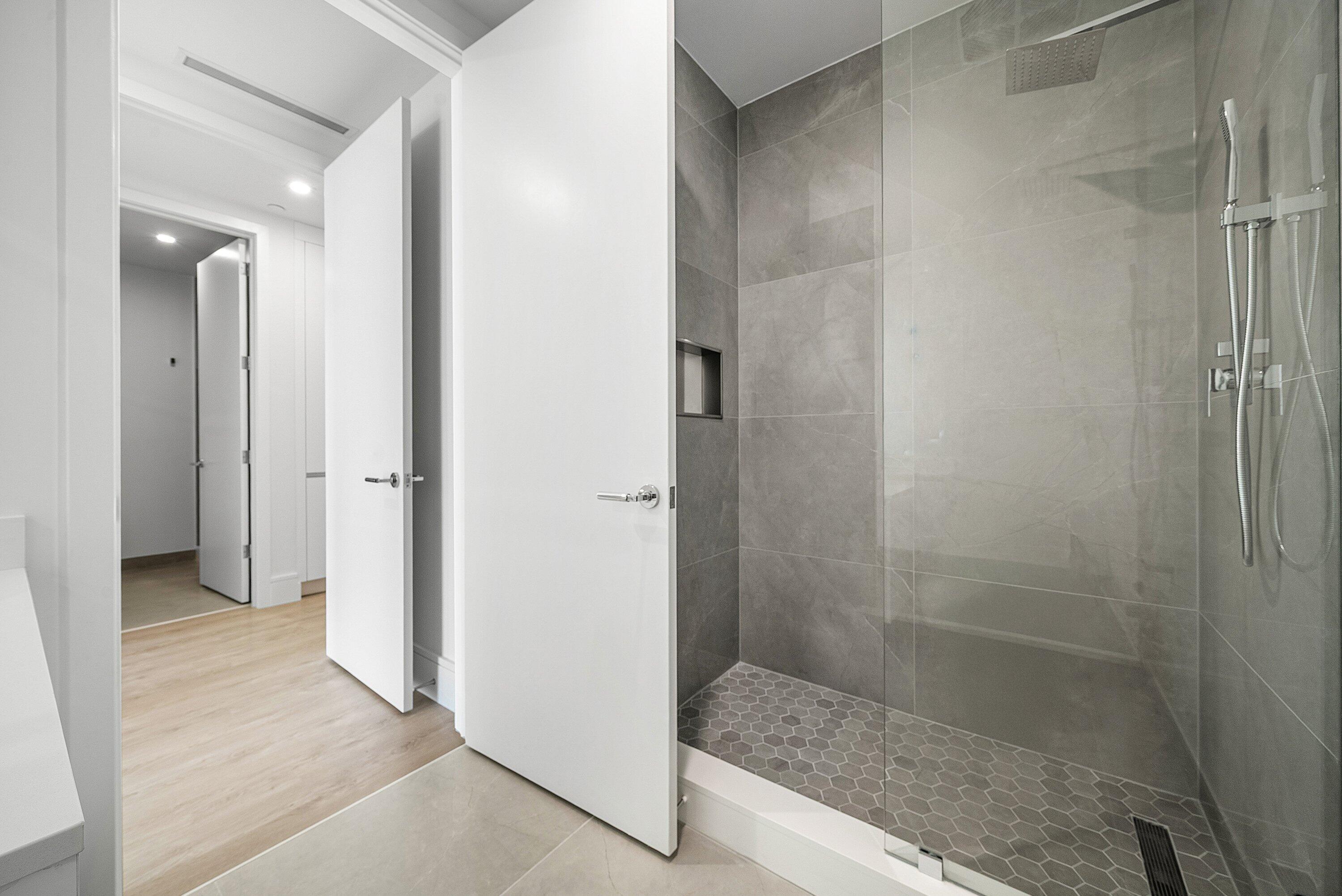 220 Lake Shore Drive 1508 Property Photo 28