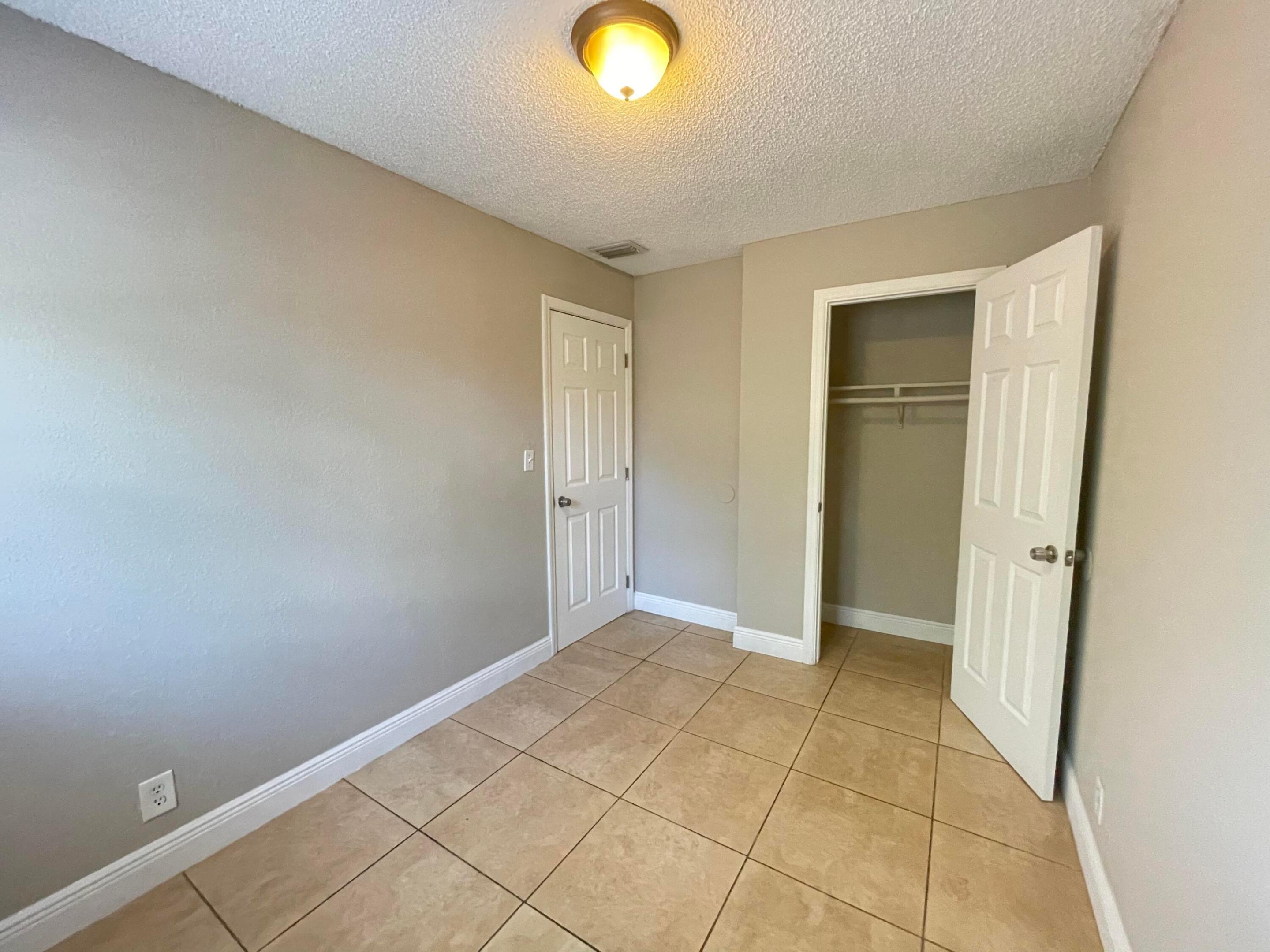 8151 Sw 6th Court Property Photo 8