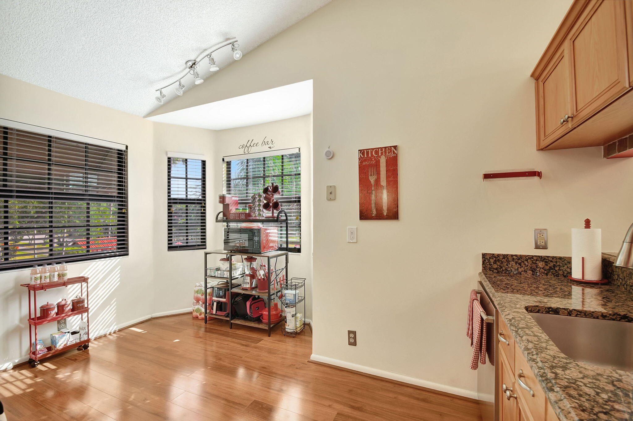 7709 Lexington Club Boulevard C Property Photo 10