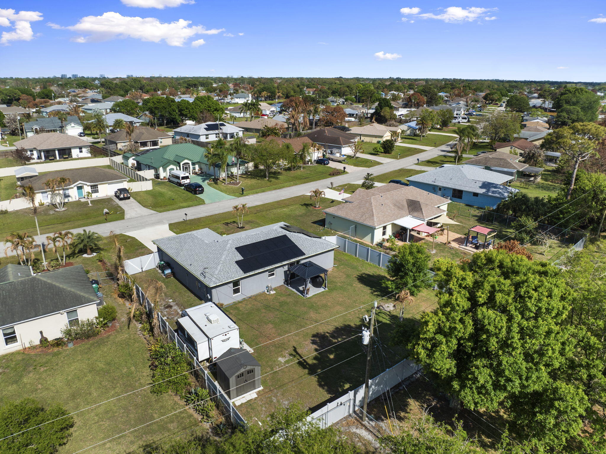 2118 Se Genoa Street Property Photo 40