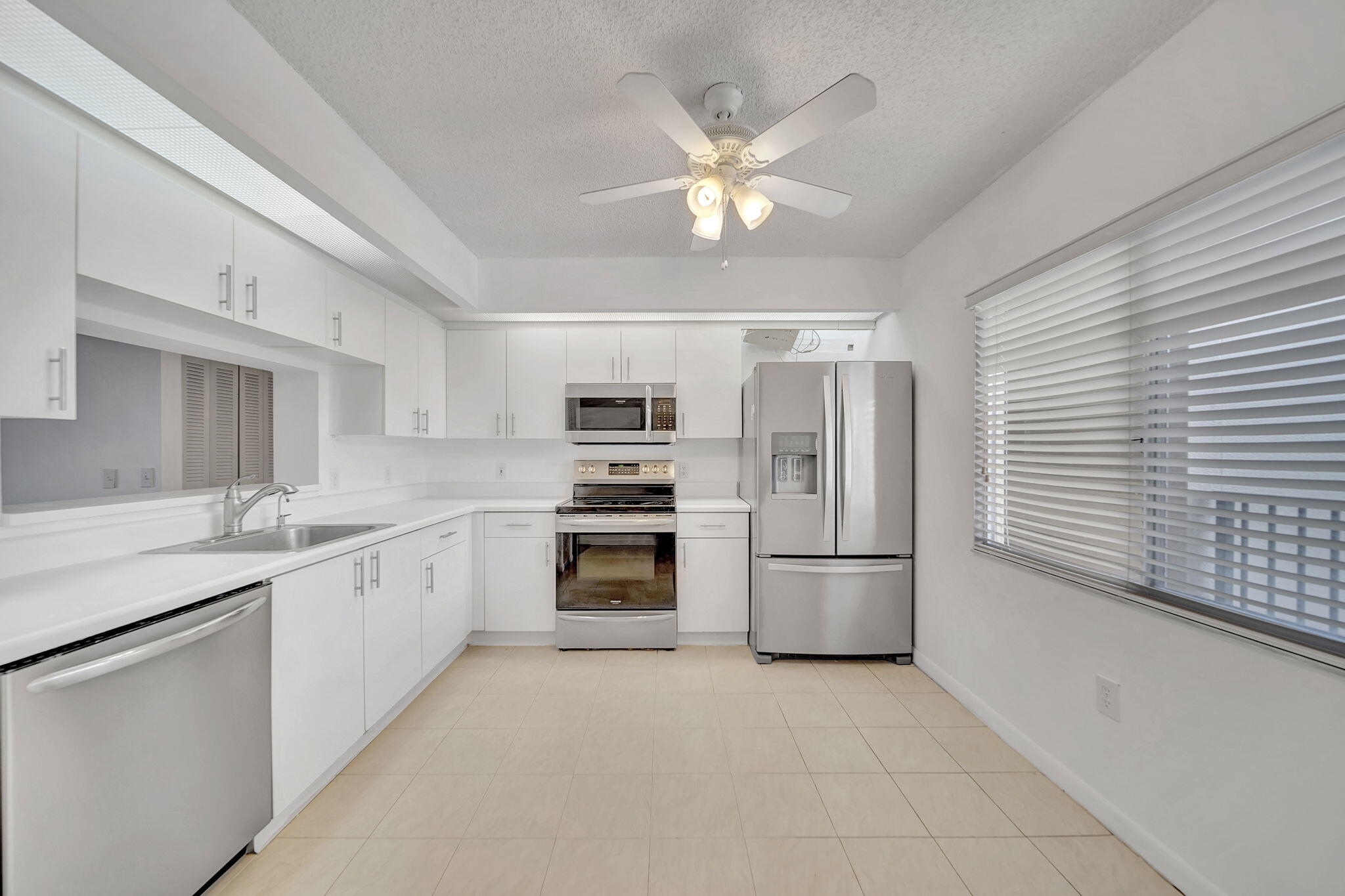 801 Sw 141st Avenue 306-o Property Photo 2