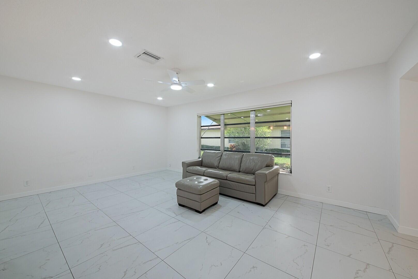 5220 Nesting Way D Property Photo 8