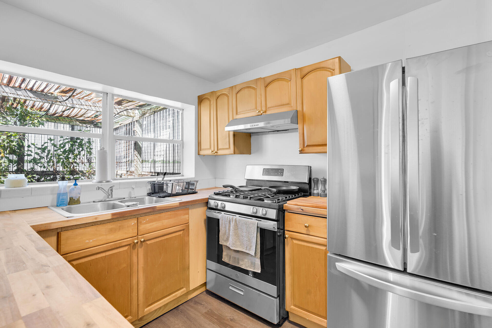 4 Shore Drive Property Photo 7