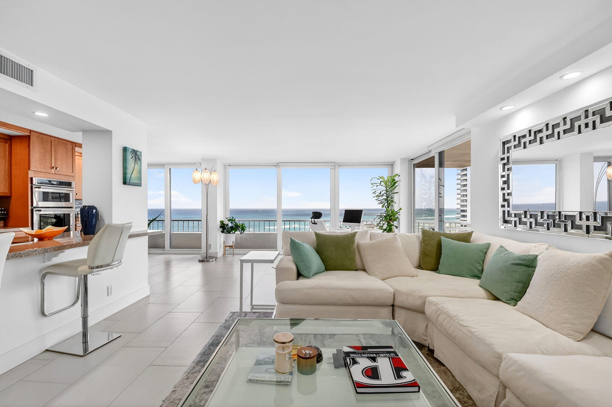 5540 N Ocean Drive 9b Property Photo 3