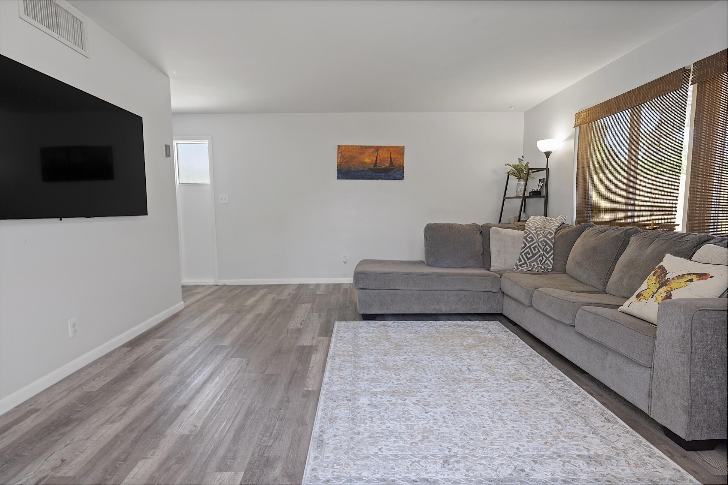 1002 S K Street Property Photo 8