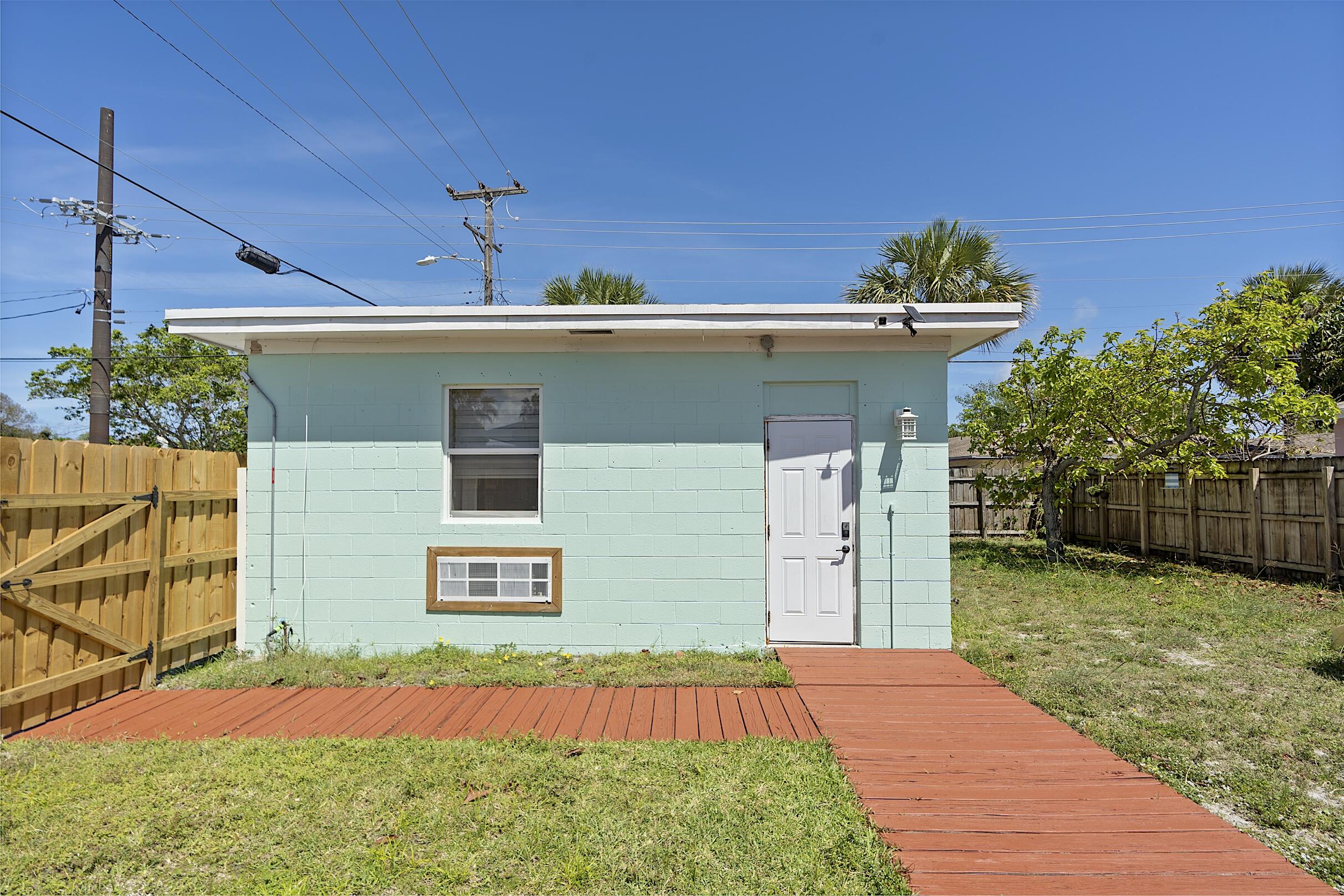 1002 S K Street Property Photo 40