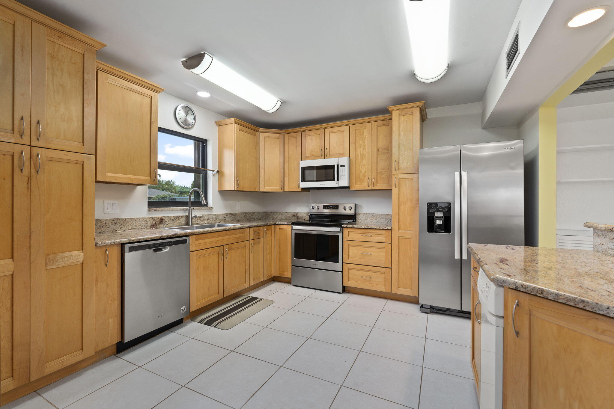 3209 S Lakeview Circle 8-101 Property Photo 13