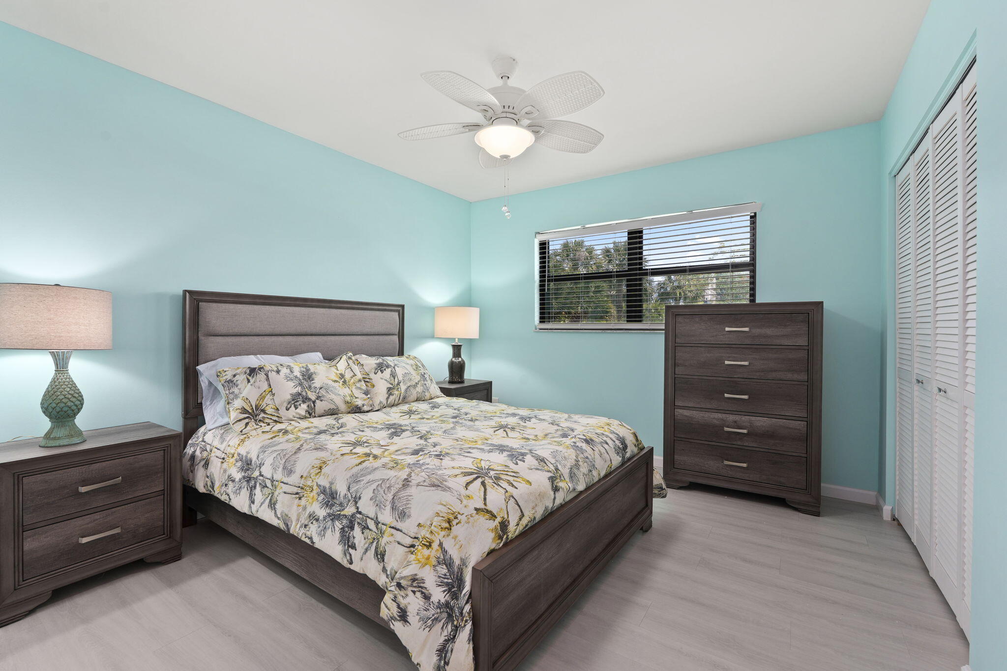 3209 S Lakeview Circle 8-101 Property Photo 24