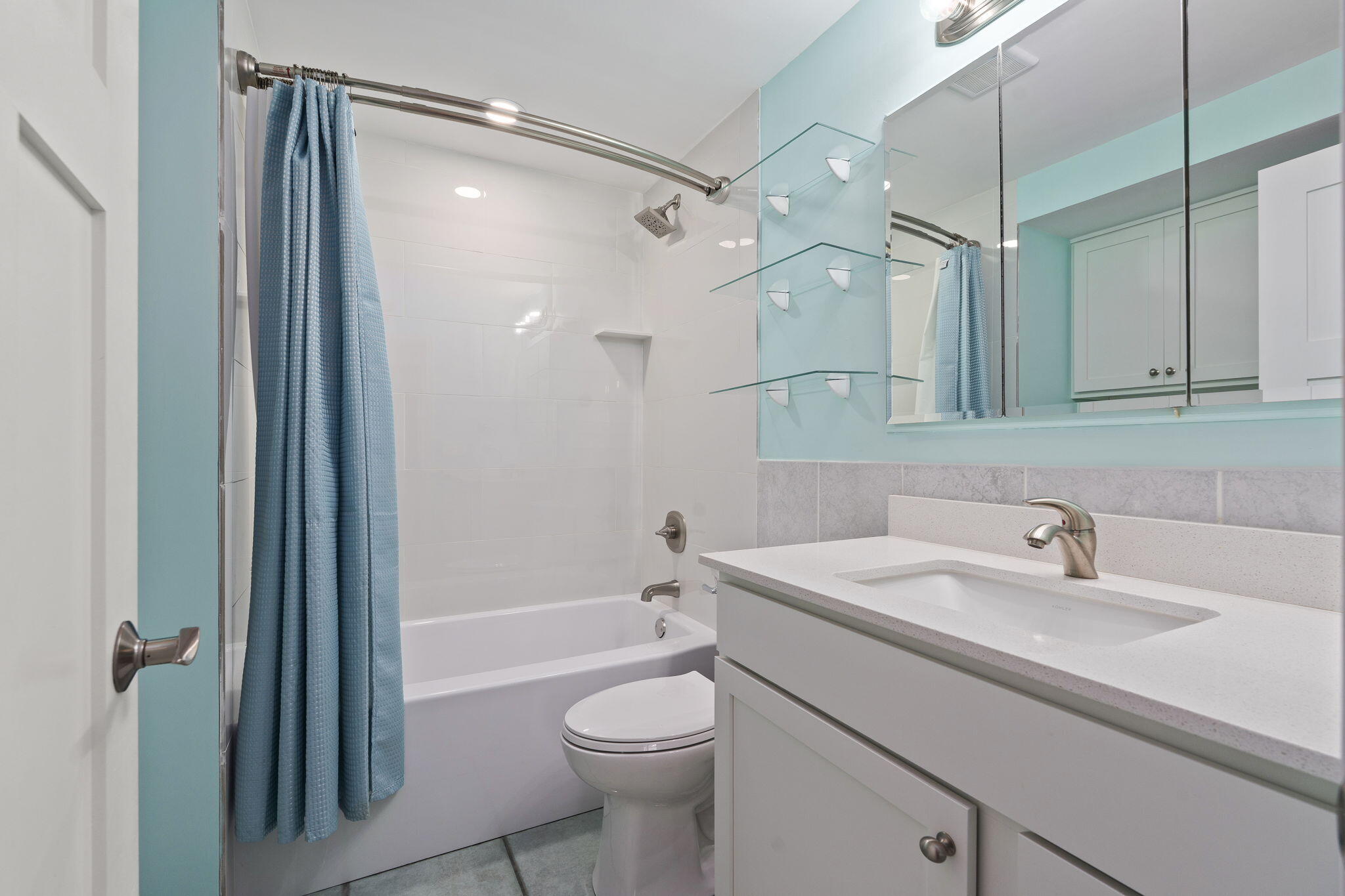3209 S Lakeview Circle 8-101 Property Photo 27