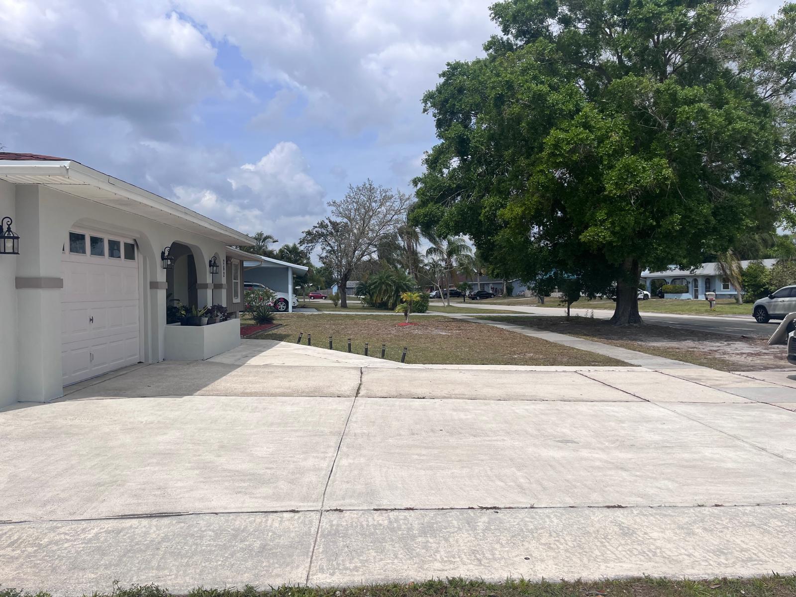 262 Ne Floresta Drive Property Photo 4