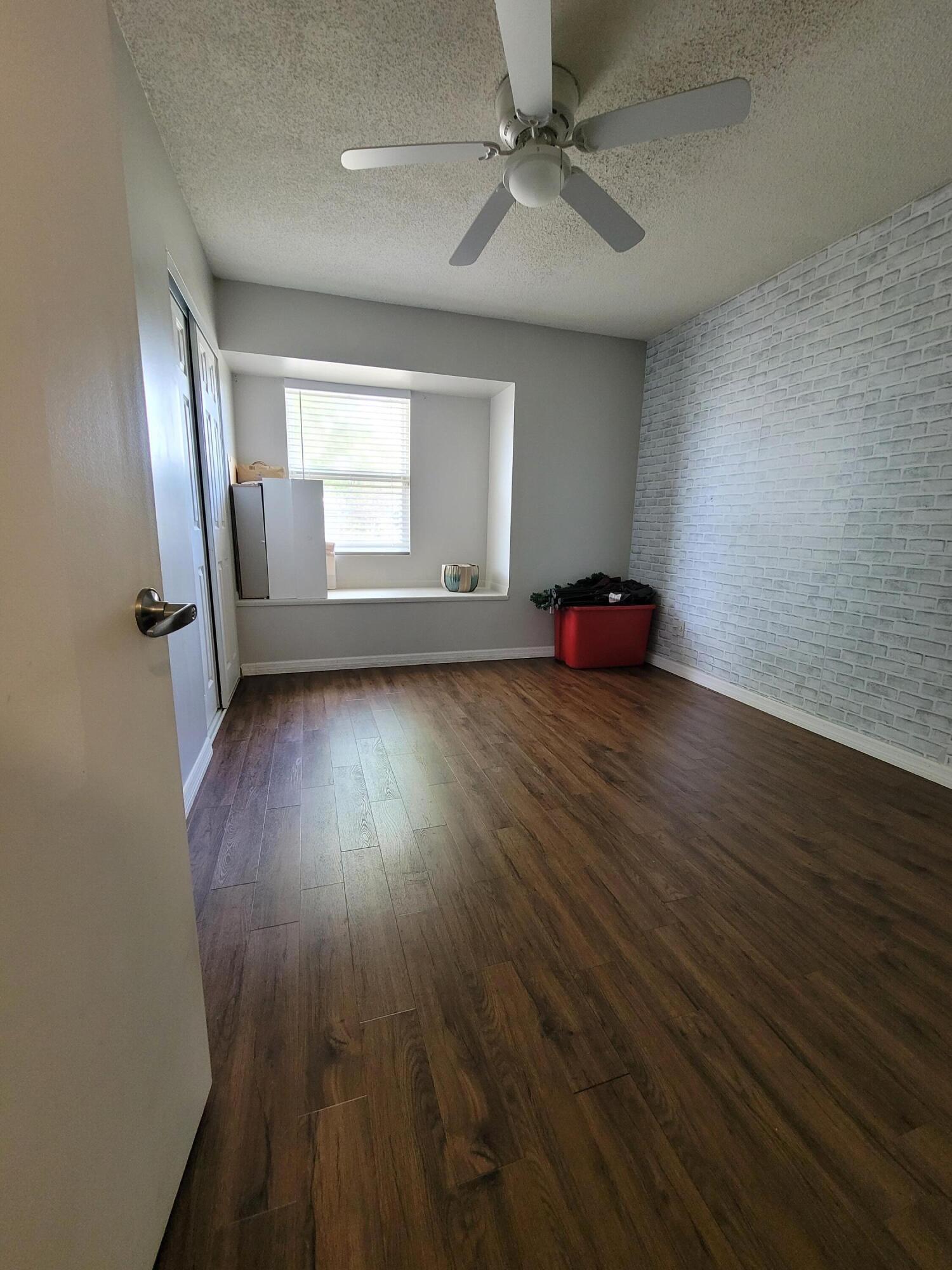 262 Ne Floresta Drive Property Photo 18
