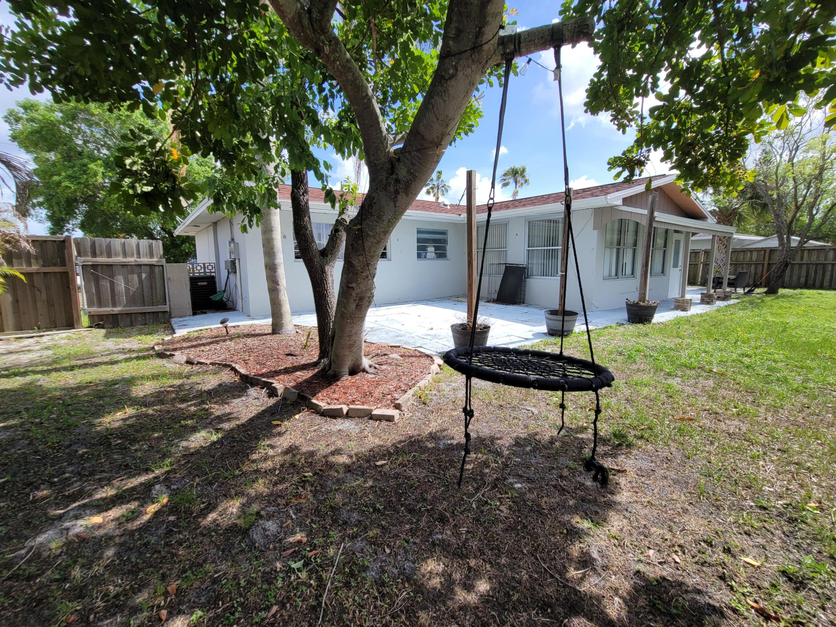 262 Ne Floresta Drive Property Photo 37