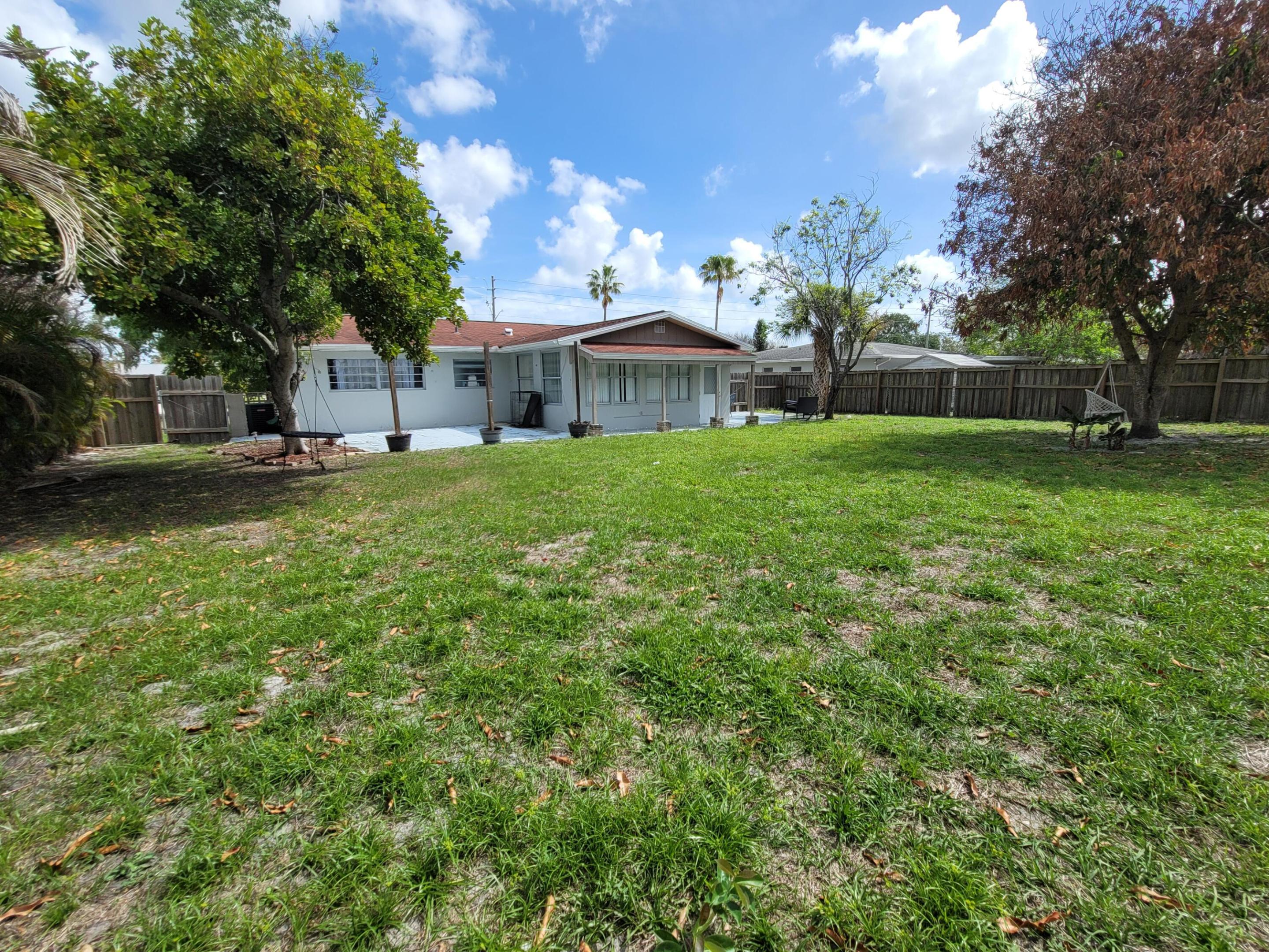 262 Ne Floresta Drive Property Photo 38