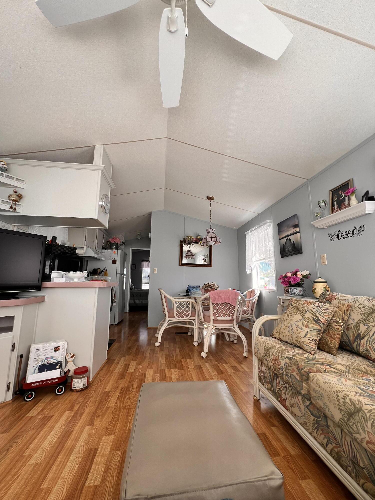 1361 Overseas Highway G15 Property Photo 3
