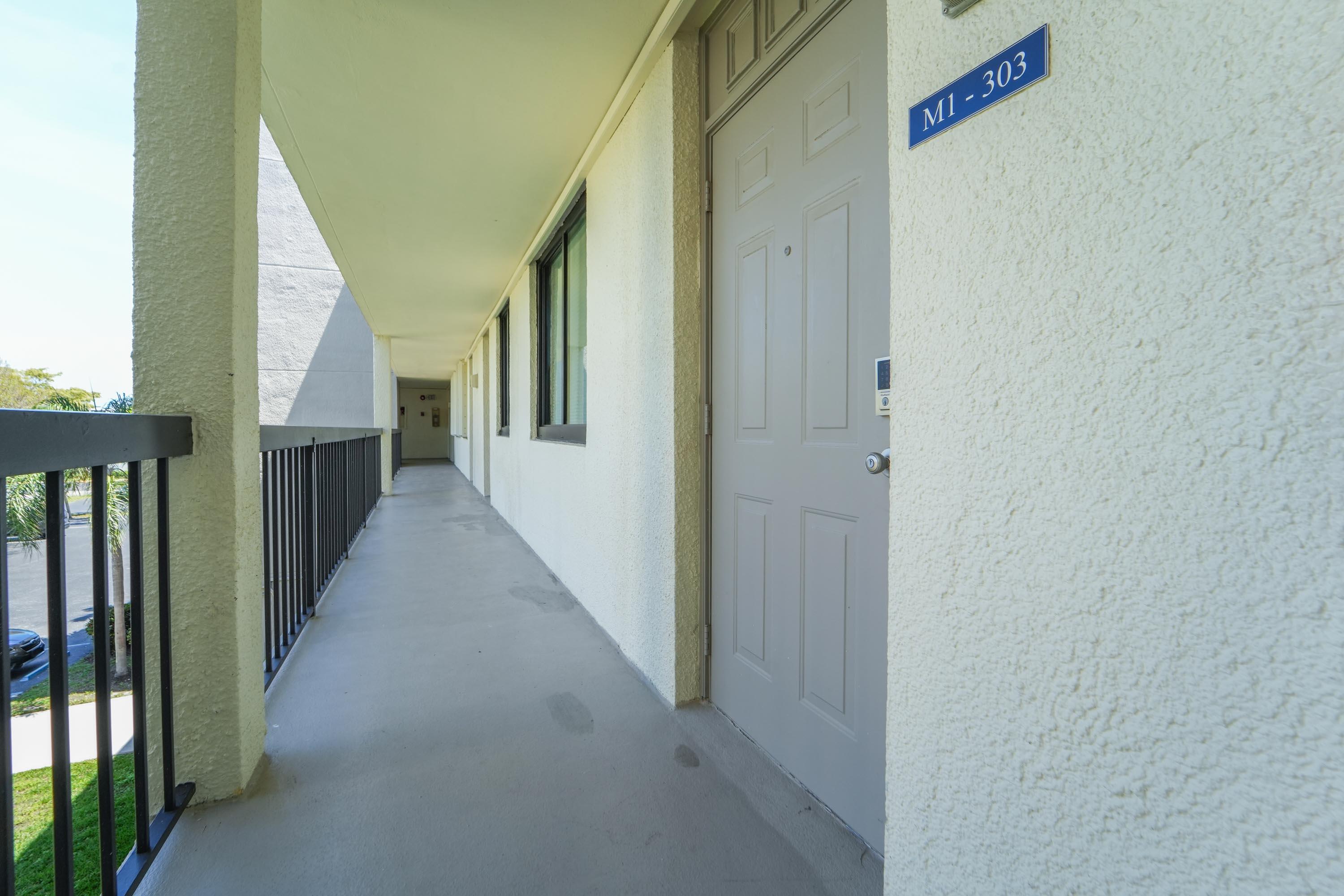 1605 S Us Highway 1 303m1 Property Photo 6