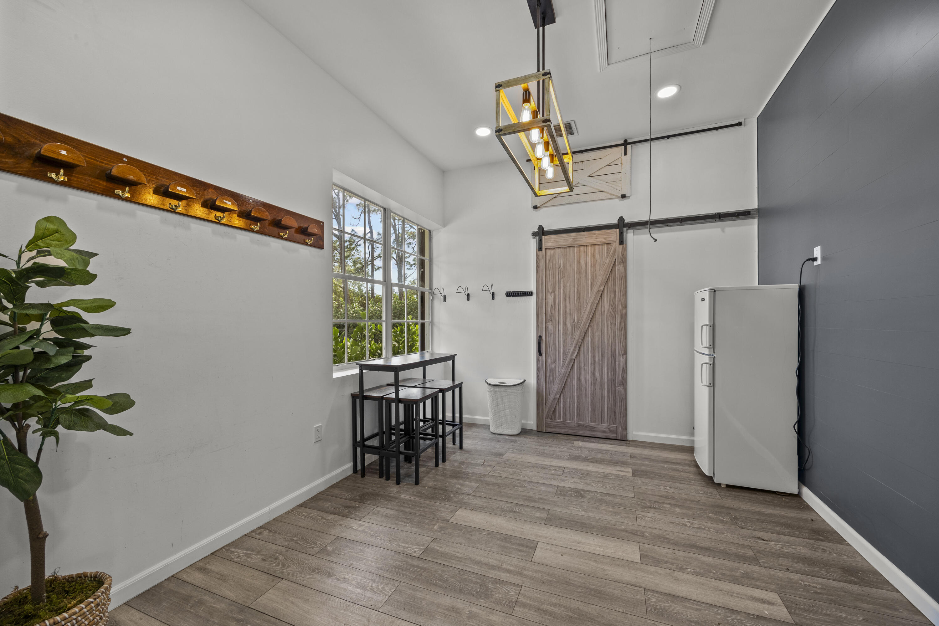 1782 Clydesdale Avenue Property Photo 8