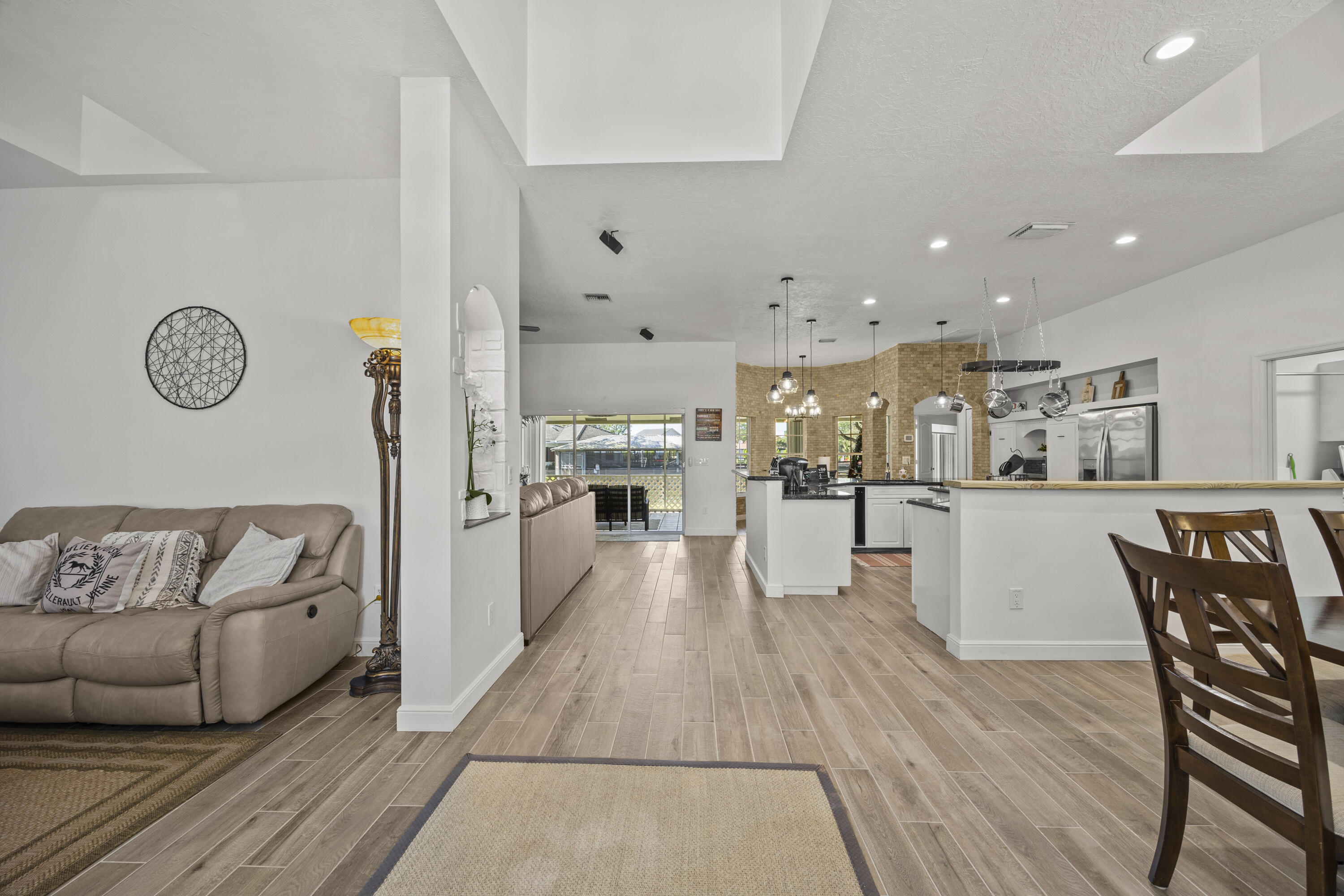 1782 Clydesdale Avenue Property Photo 10