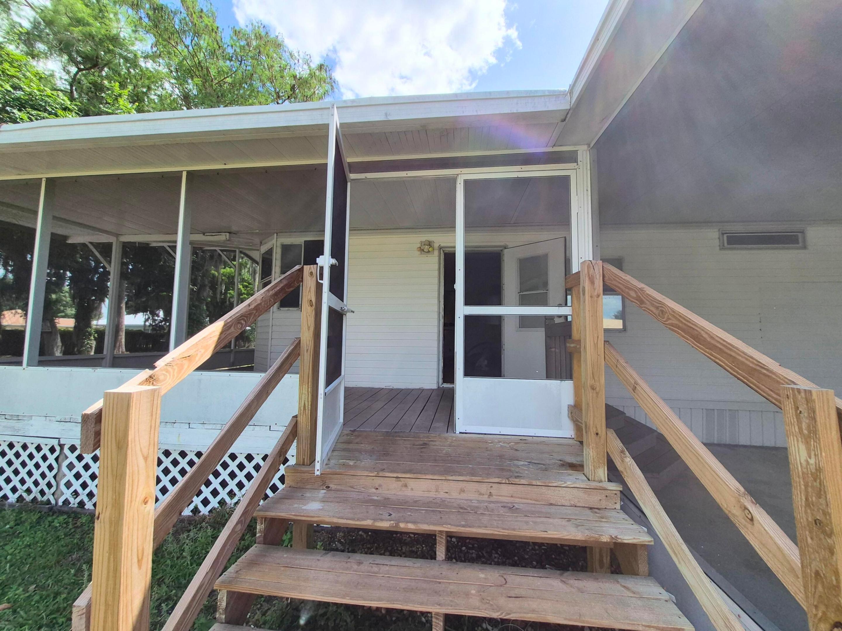 301 Se 5th Avenue Property Photo 4