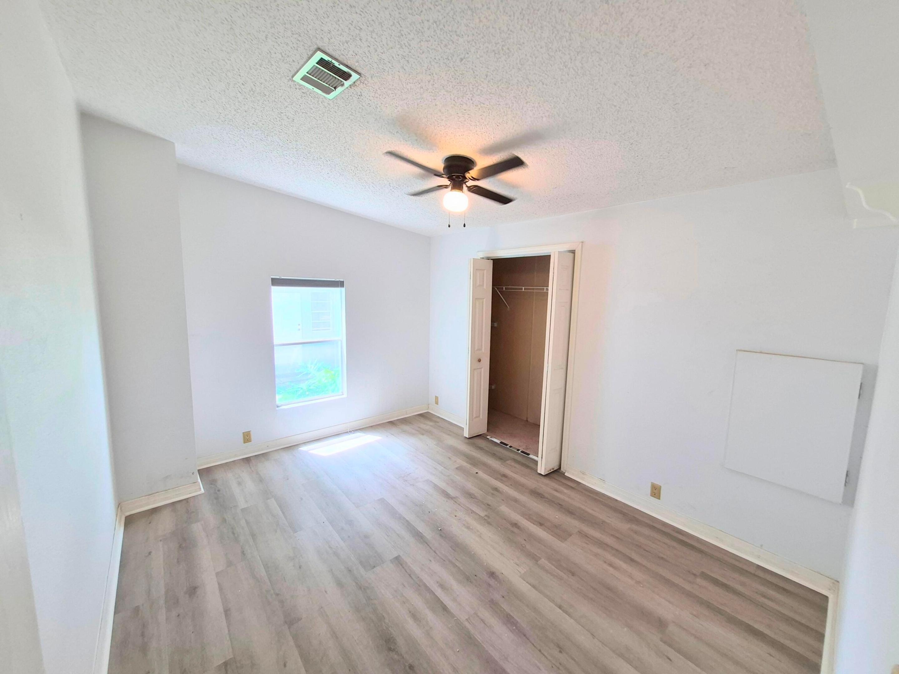 301 Se 5th Avenue Property Photo 30