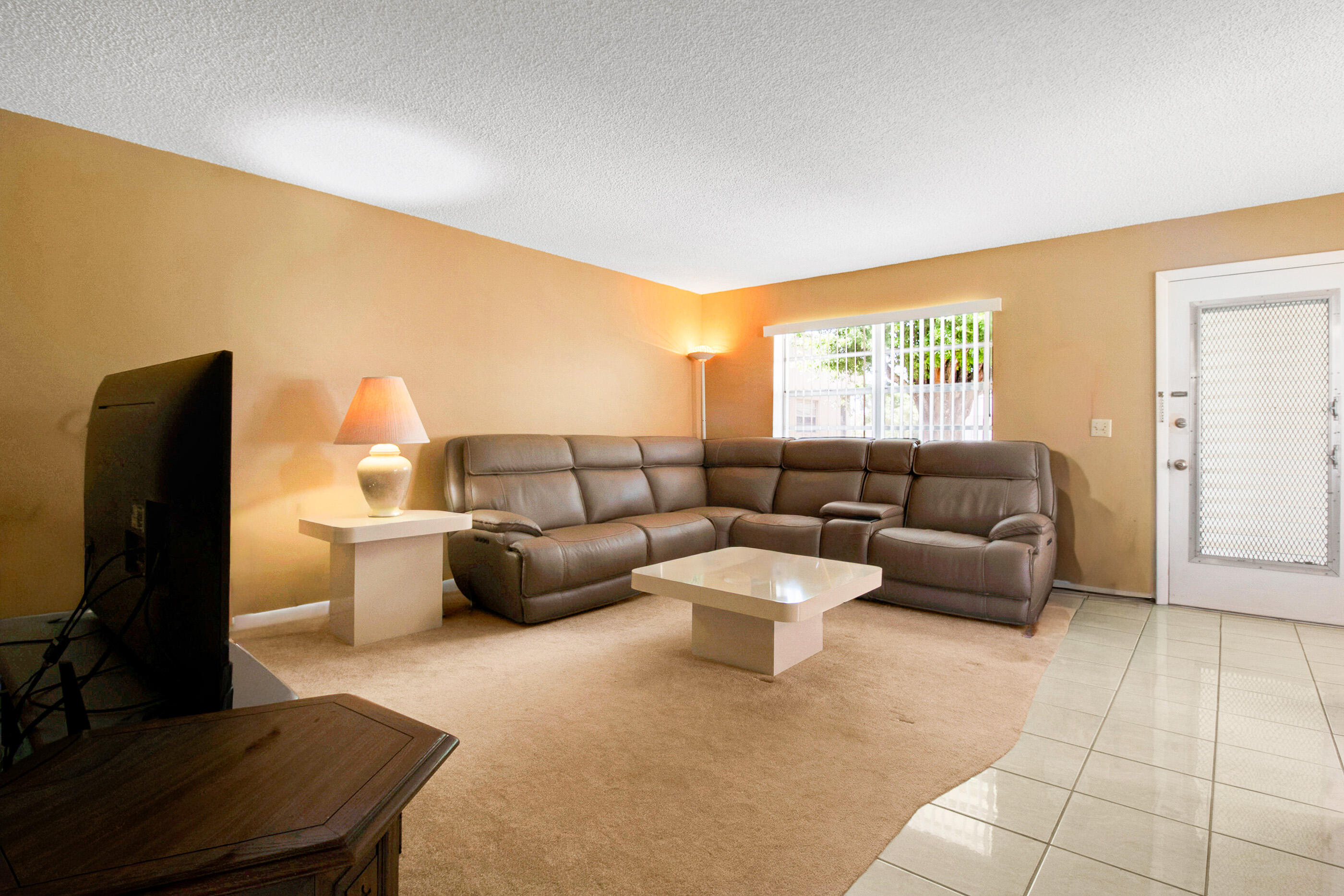525 Capri K Property Photo 5