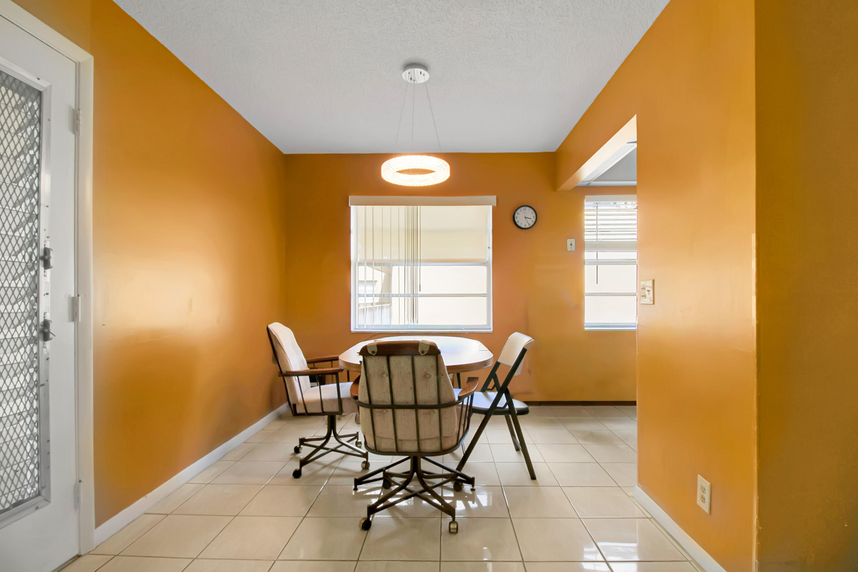525 Capri K Property Photo 6