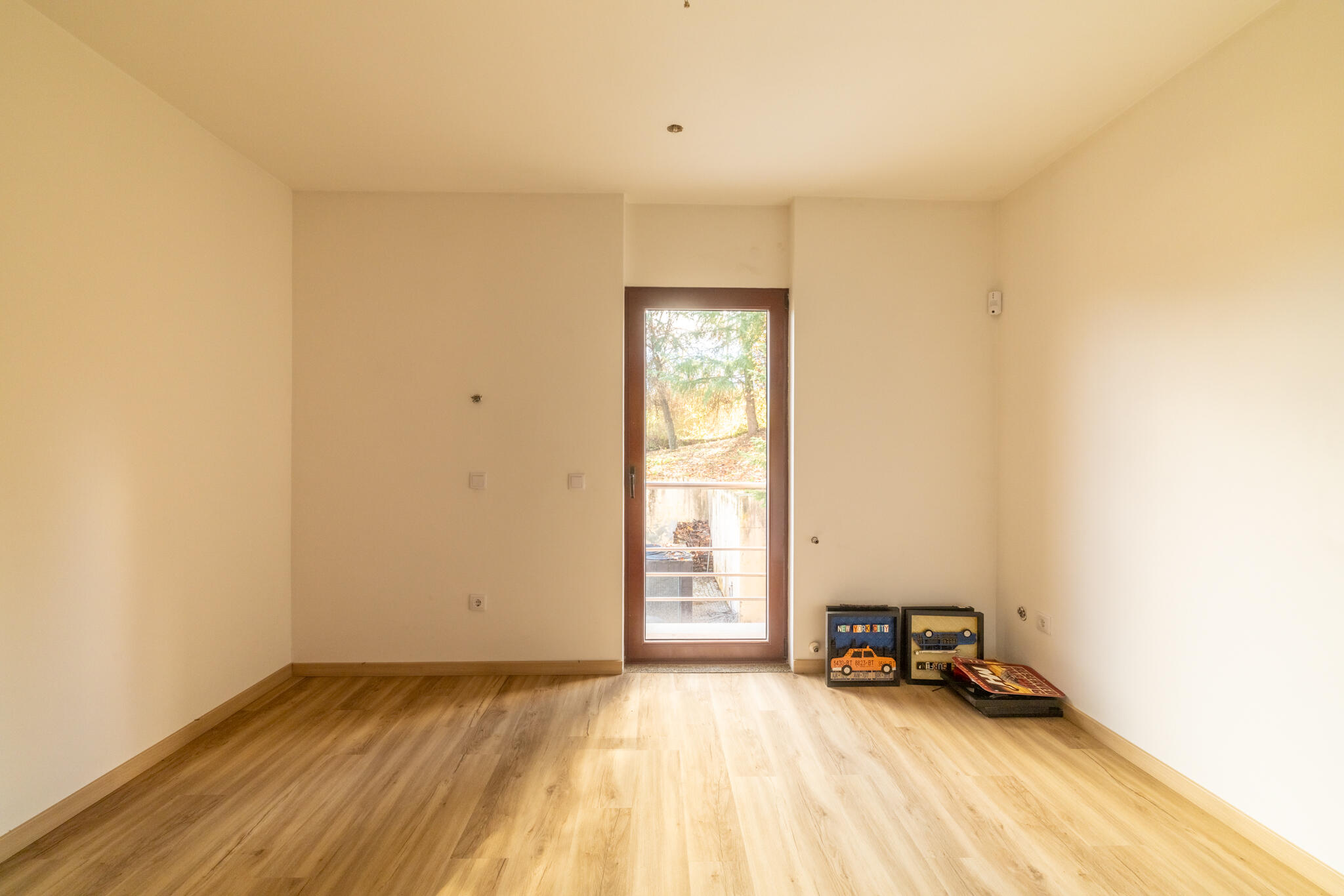 B26013057 Property Photo 23
