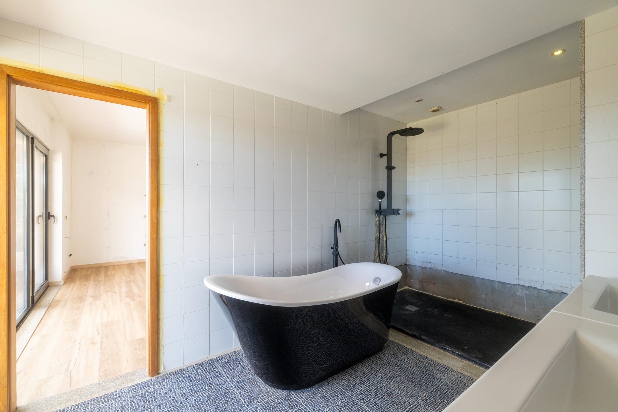 B26013057 Property Photo 44