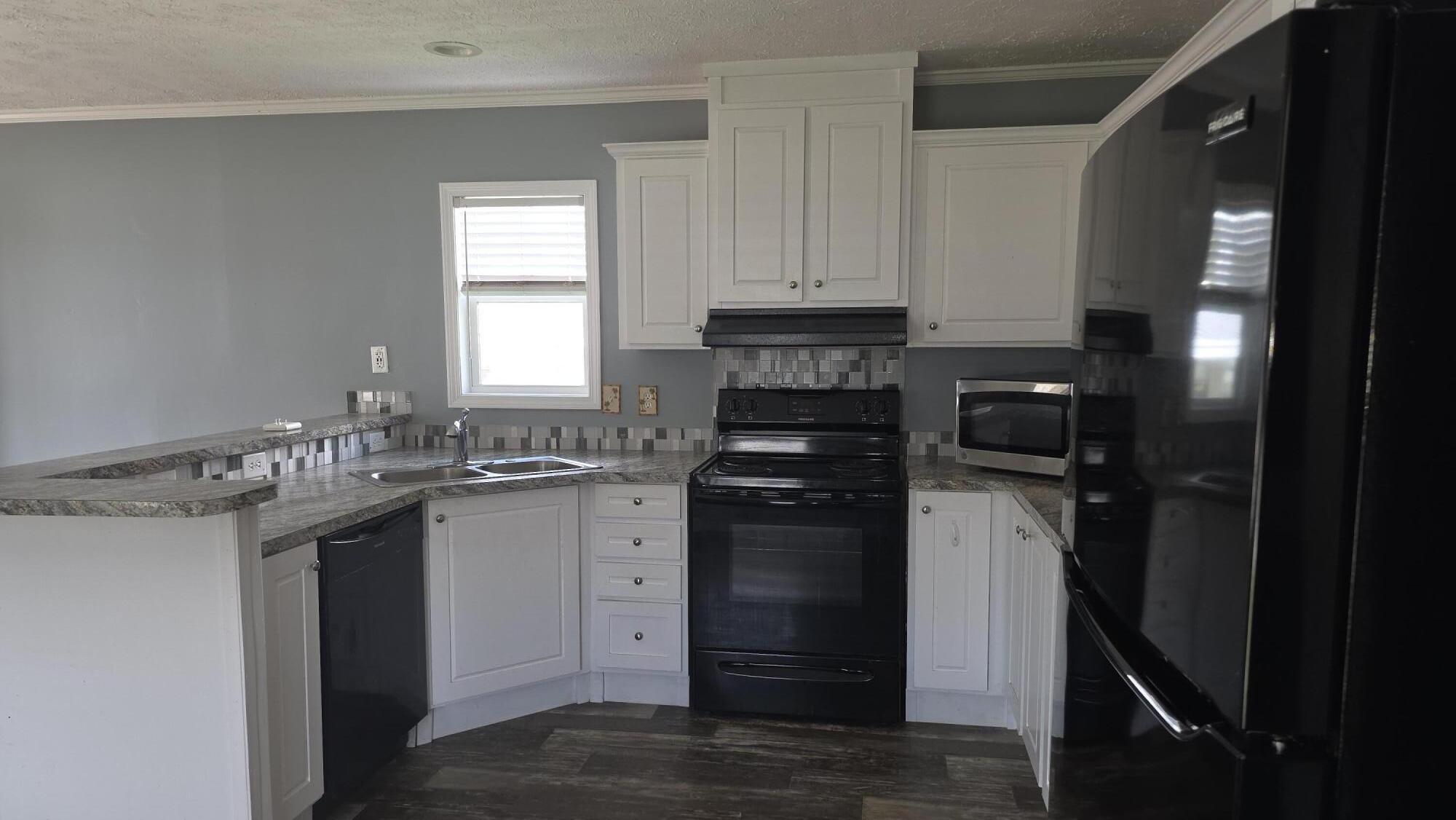 356 Mockingbird Avenue Property Photo 8