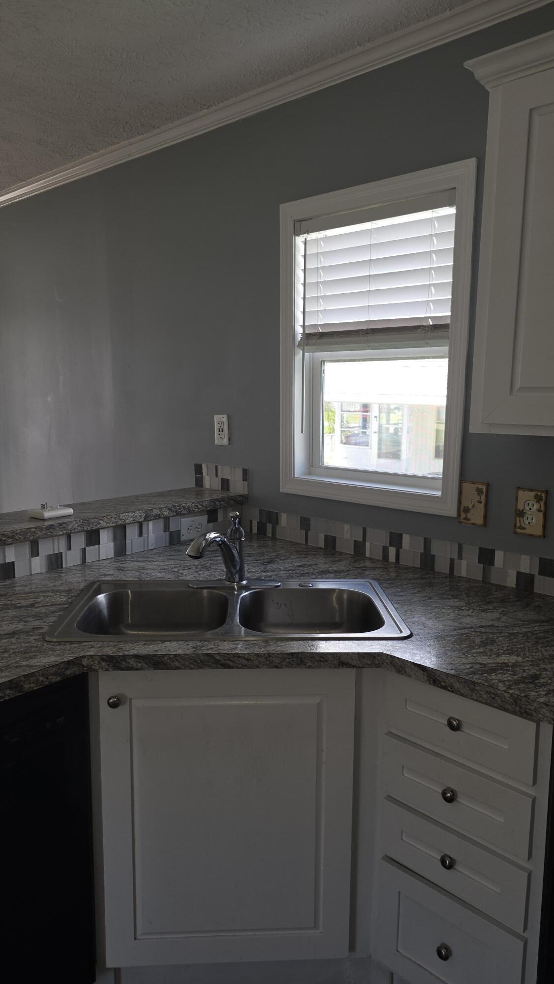 356 Mockingbird Avenue Property Photo 11