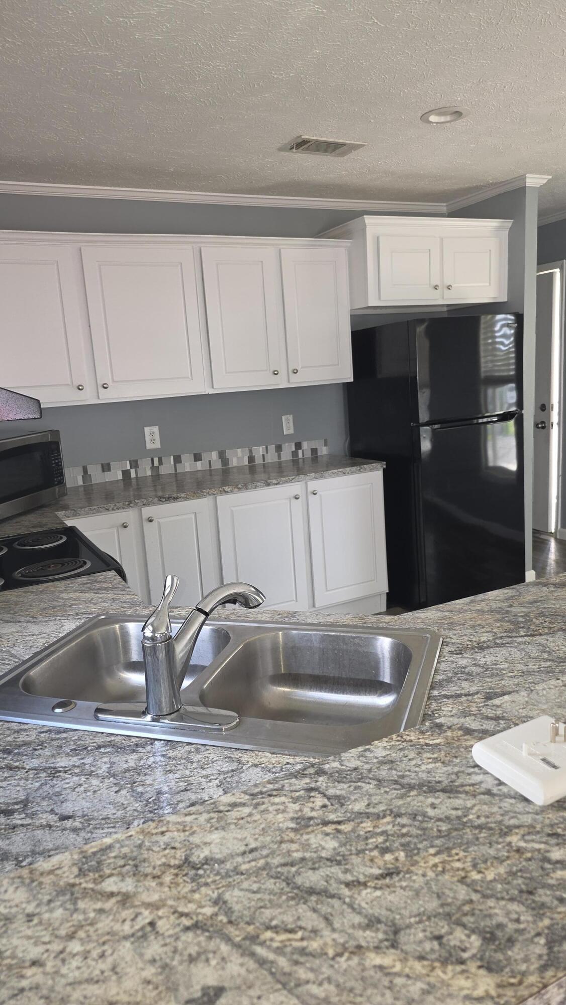 356 Mockingbird Avenue Property Photo 12