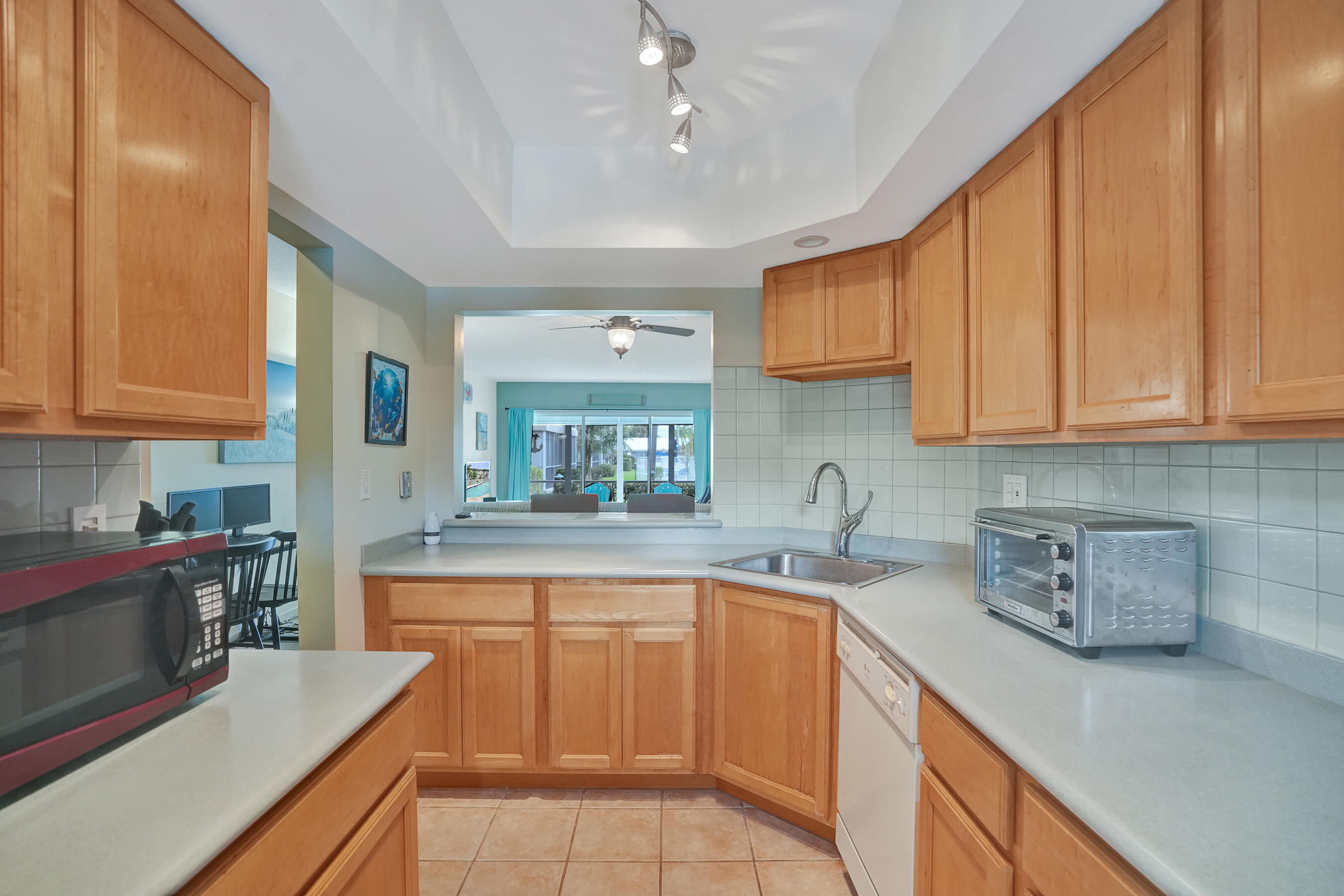 900 Sw 12th Street 100 Property Photo 2