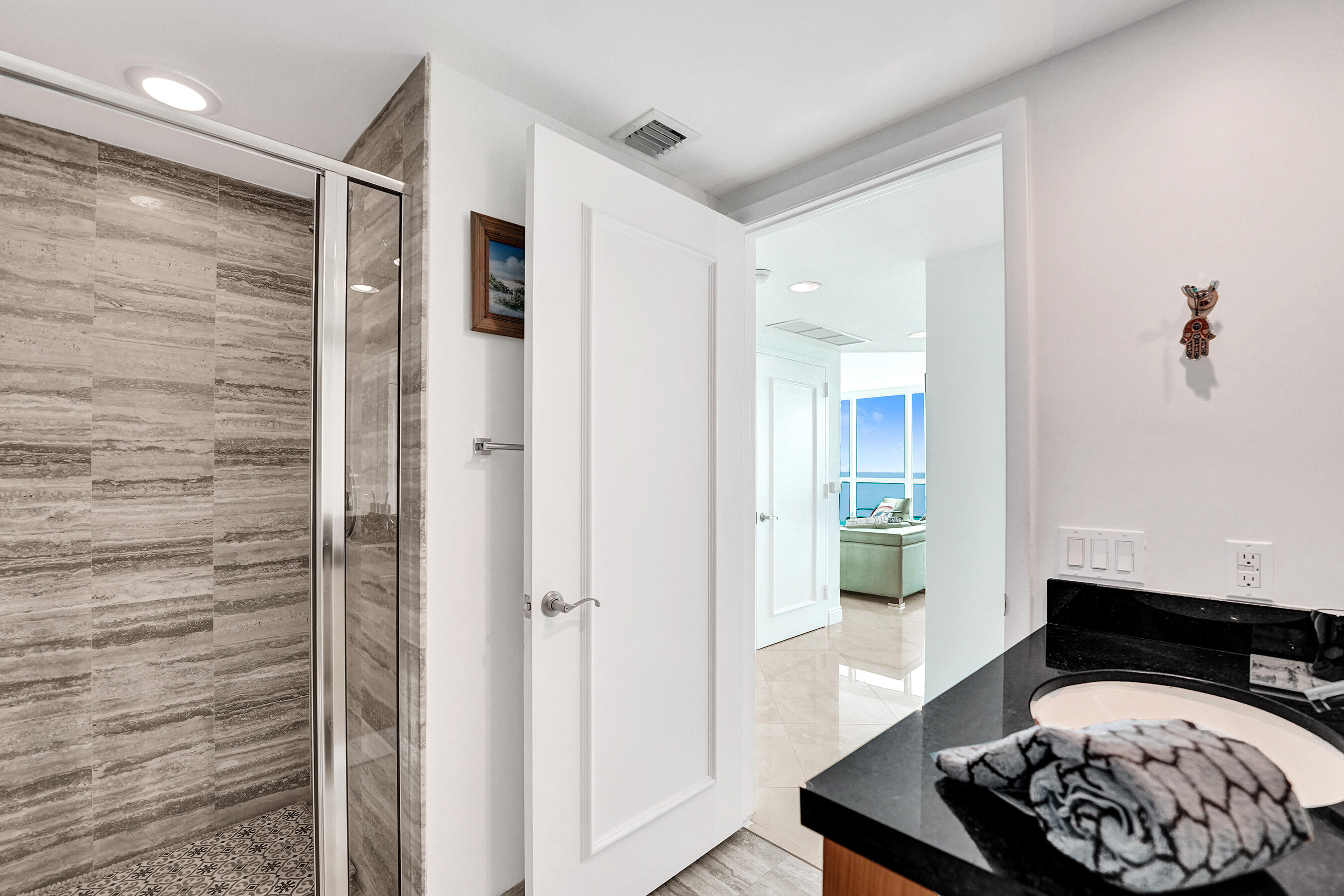101 S Fort Lauderdale Beach Boulevard 1107 Property Photo 36