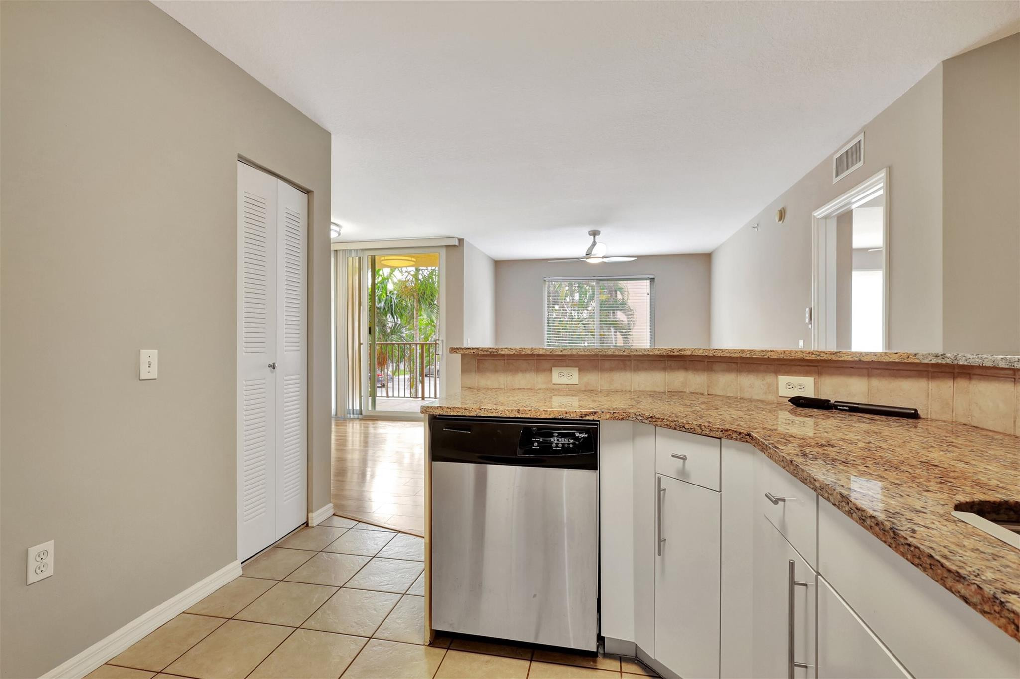 310 Villa Circle 310 Property Photo 4
