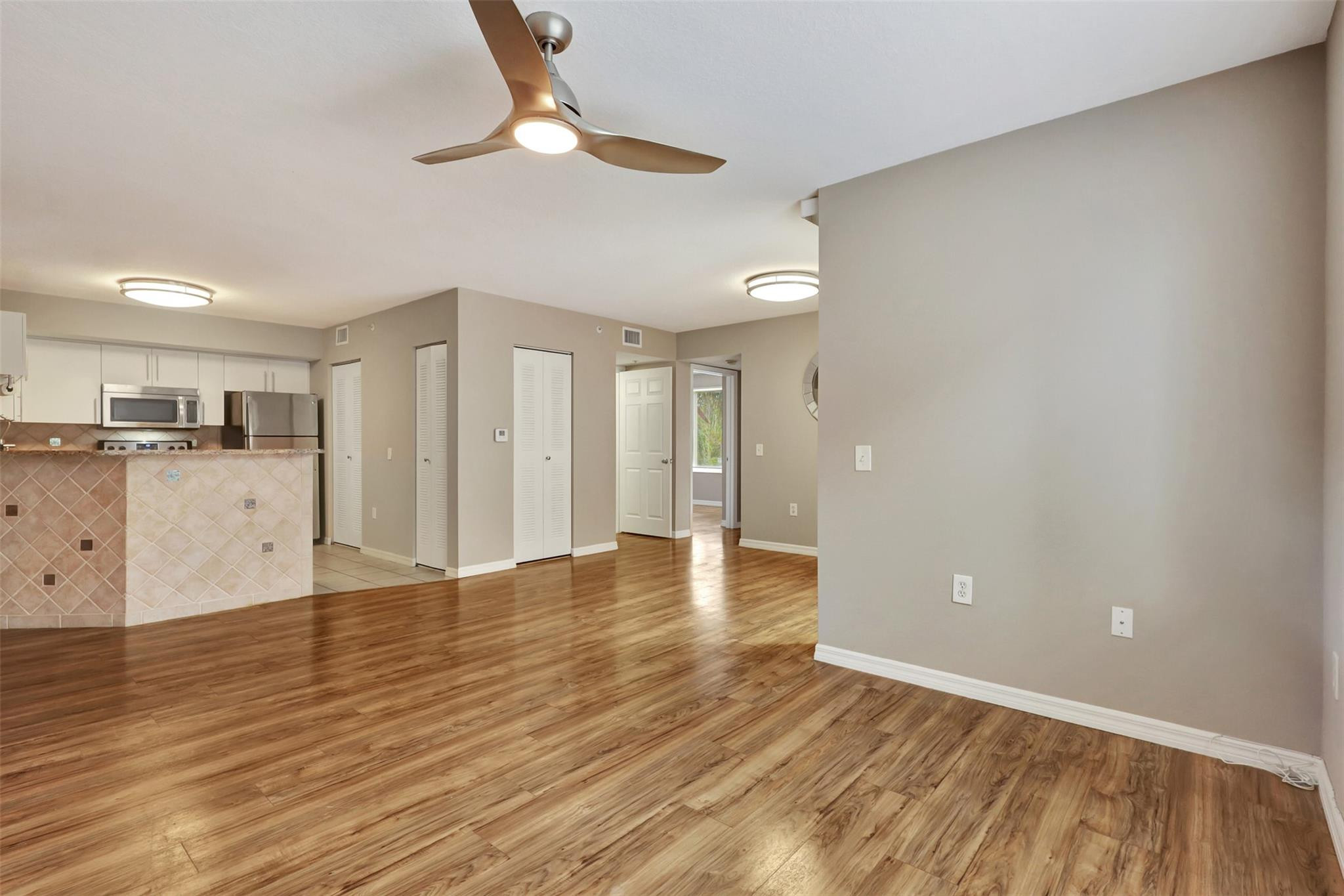 310 Villa Circle 310 Property Photo 5